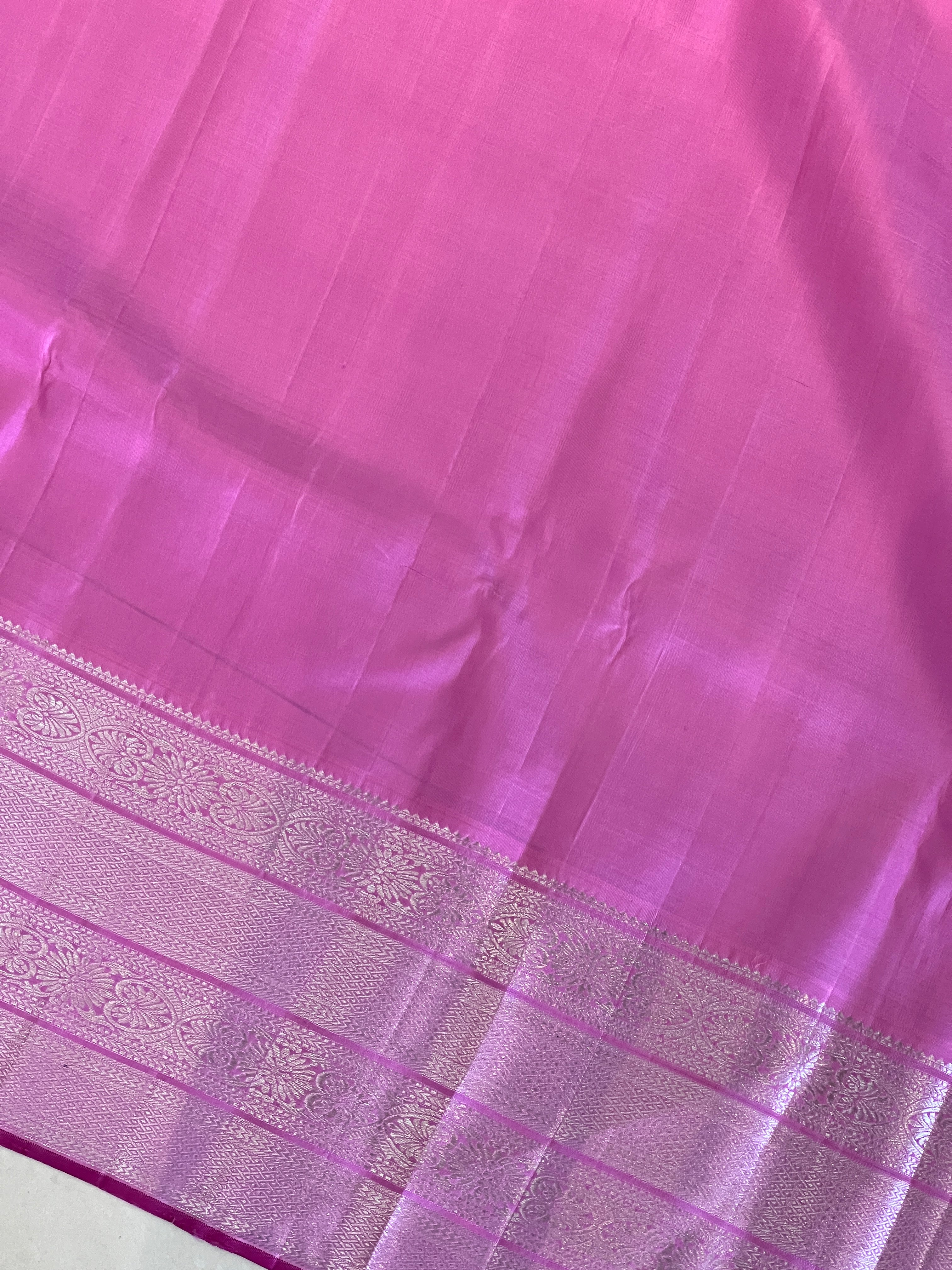 Silver Zari Weaved Kanchipuram Saree | AK140