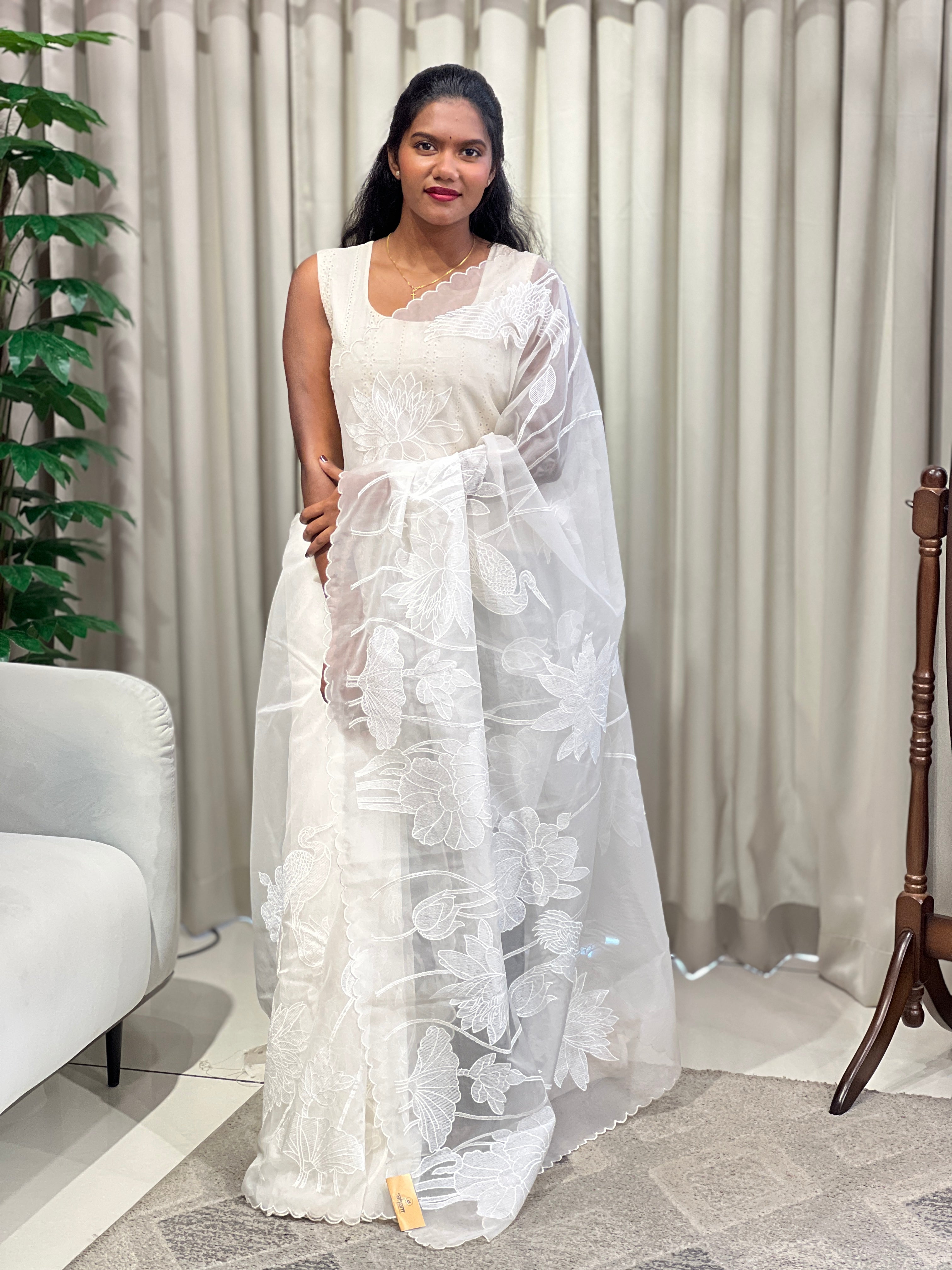 Floral Embroidery Detailed Organza Saree | MM399