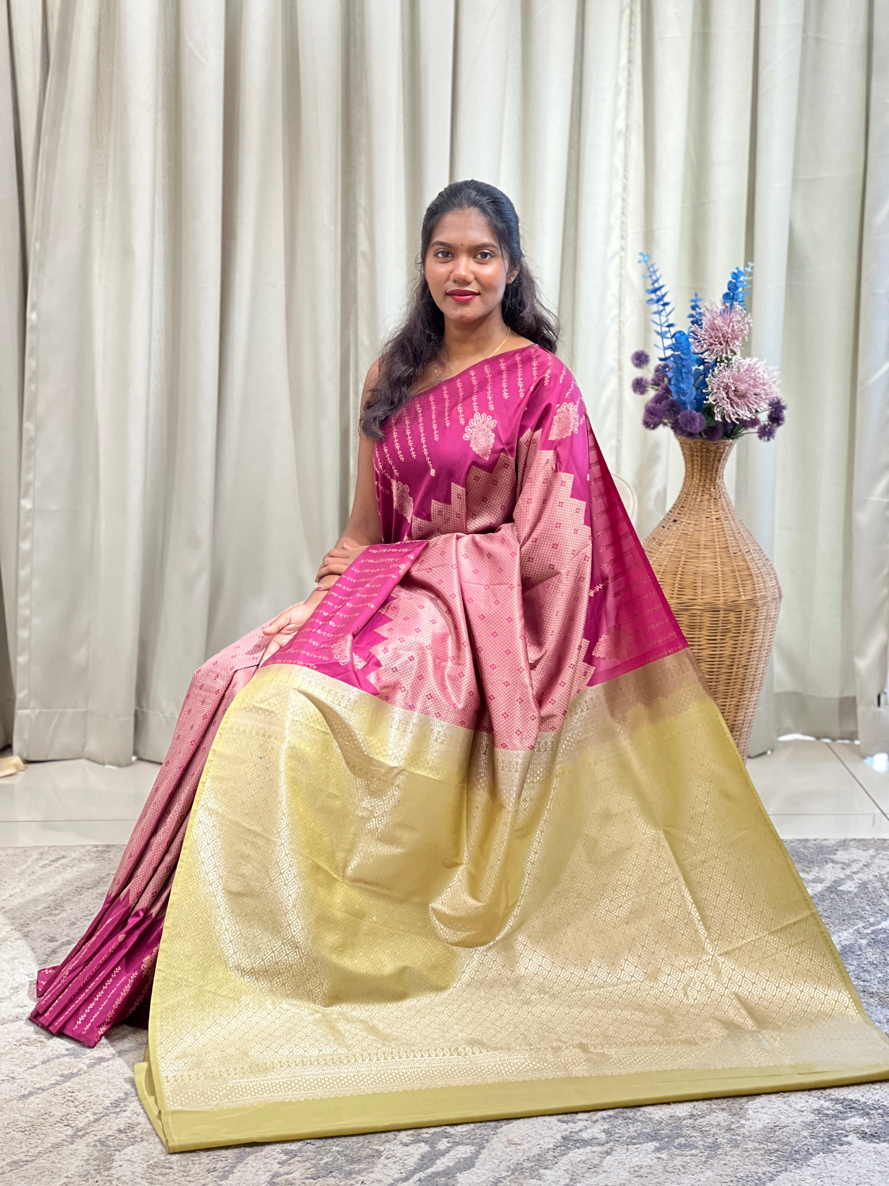 Line Weaved Pattern Soft Silk Saree | RVS281