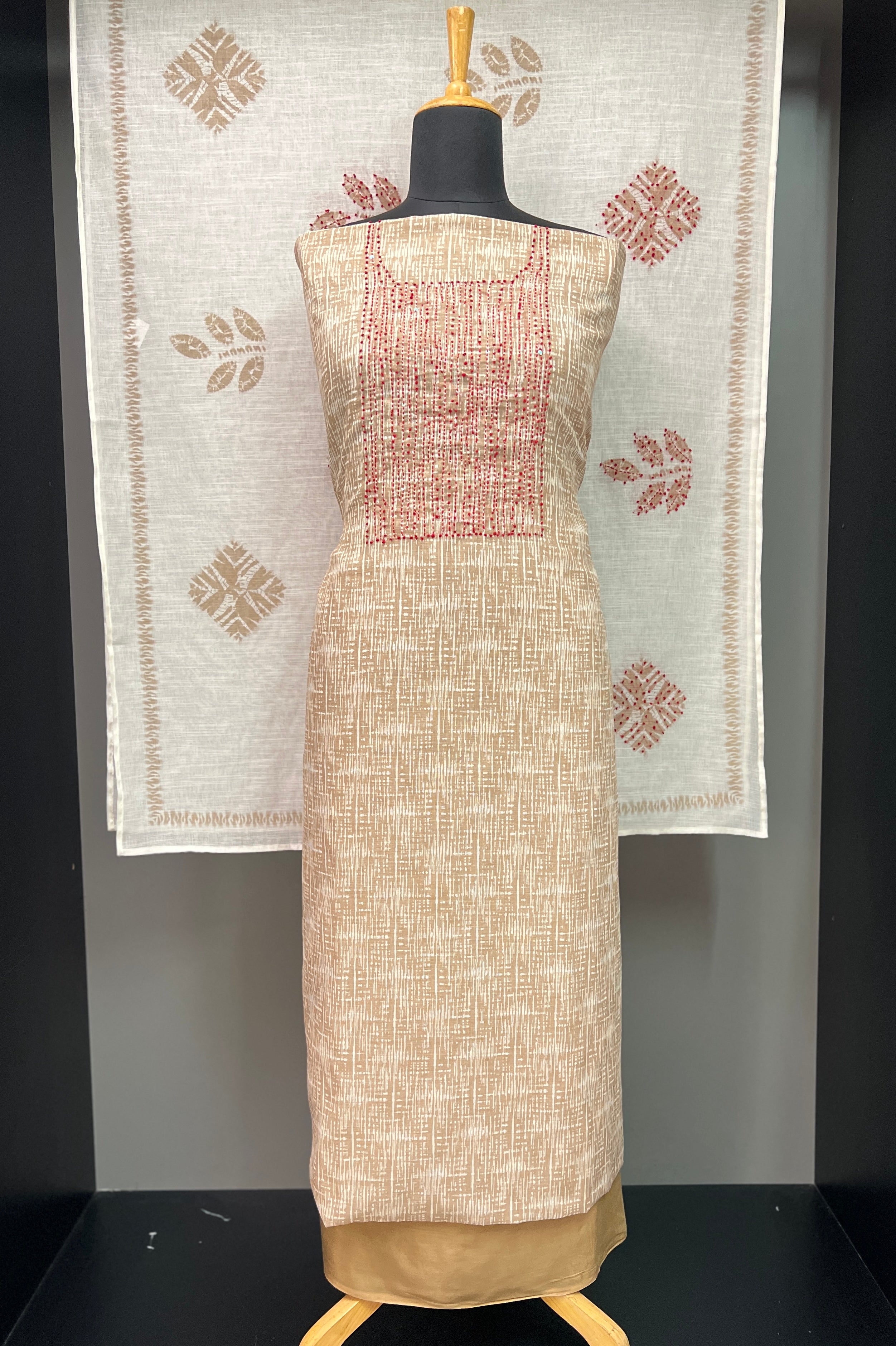Print With Embroidery Detailed Linen Salwar Set | BLD1039