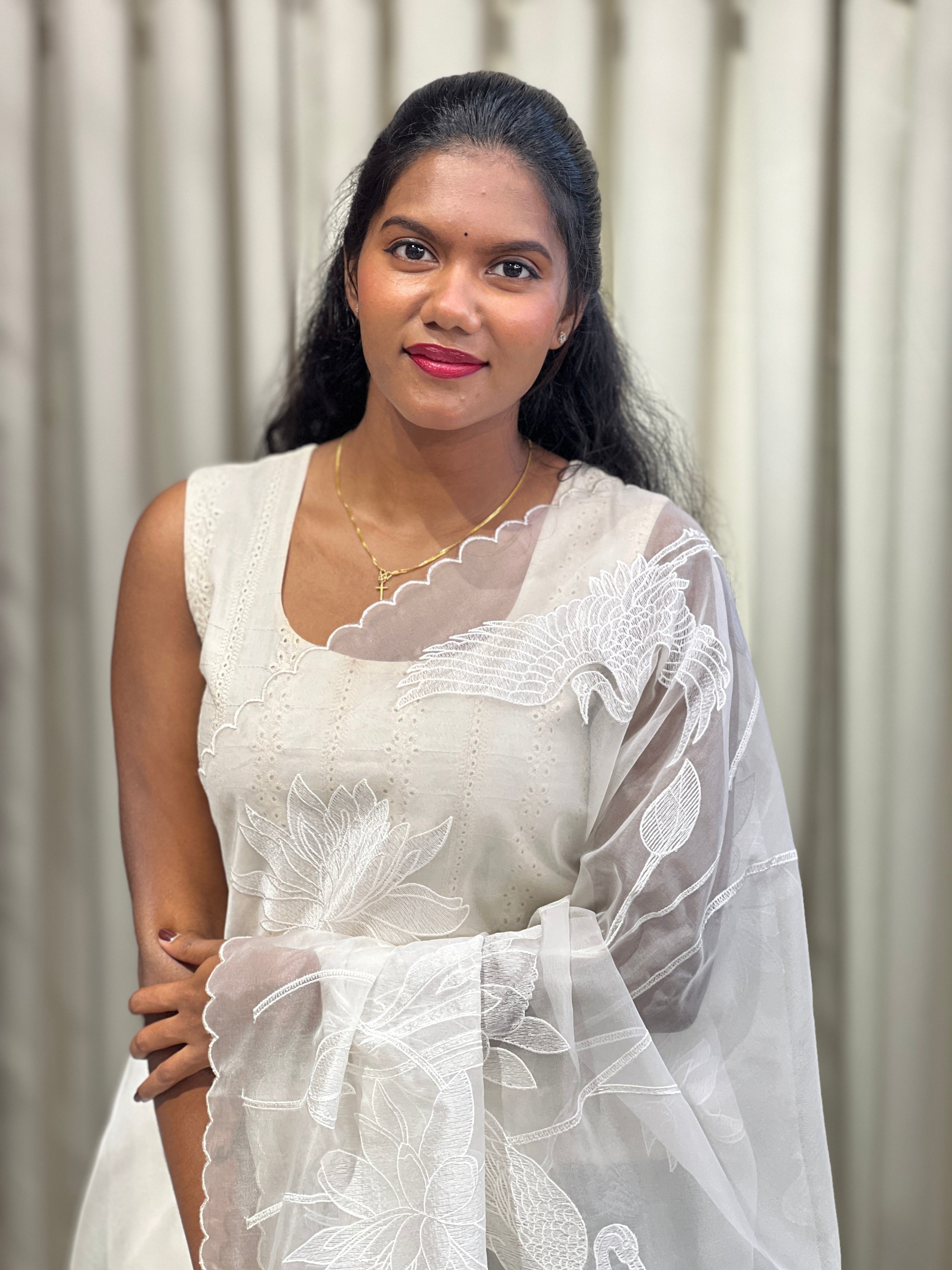 Floral Embroidery Detailed Organza Saree | MM399