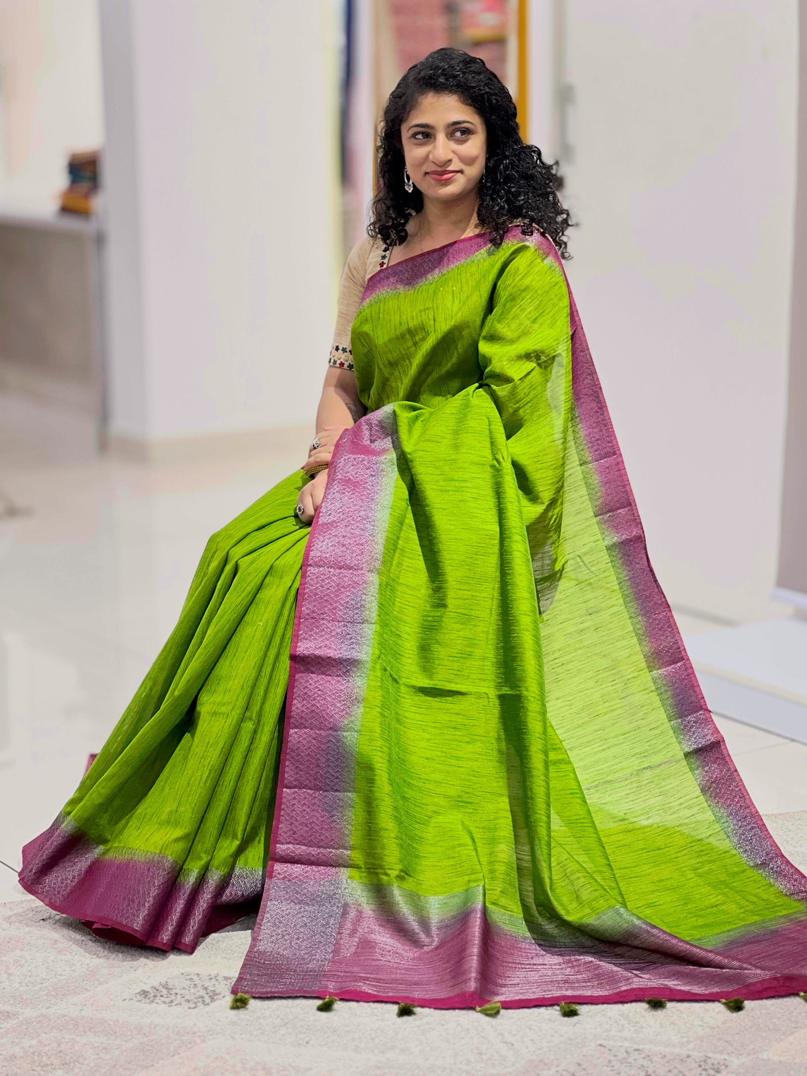 Zari Weaved Border Semi Geecha Saree | YNG523