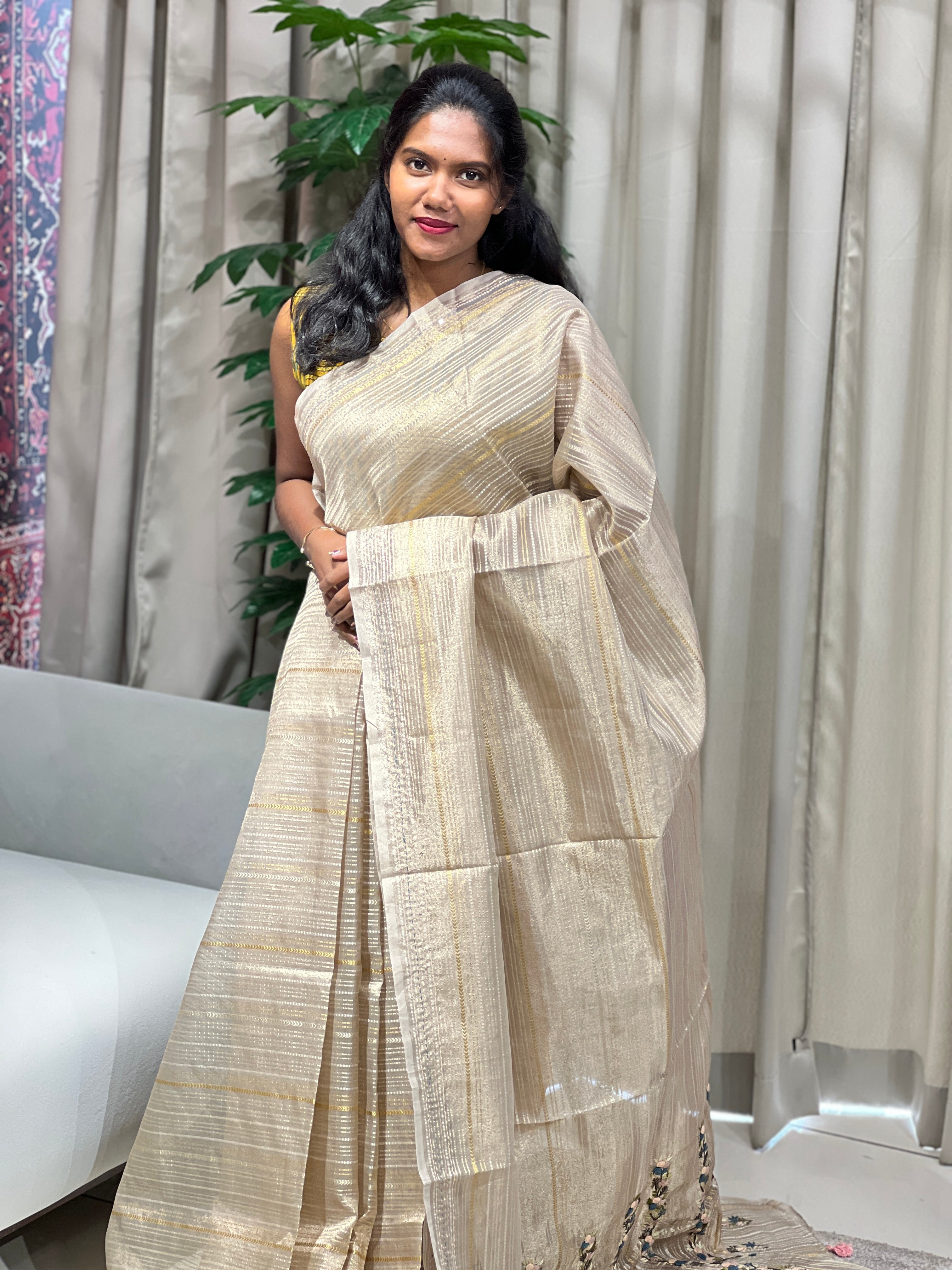 Hand Embroidery Detailed Tissue Organza Saree | BLD1919