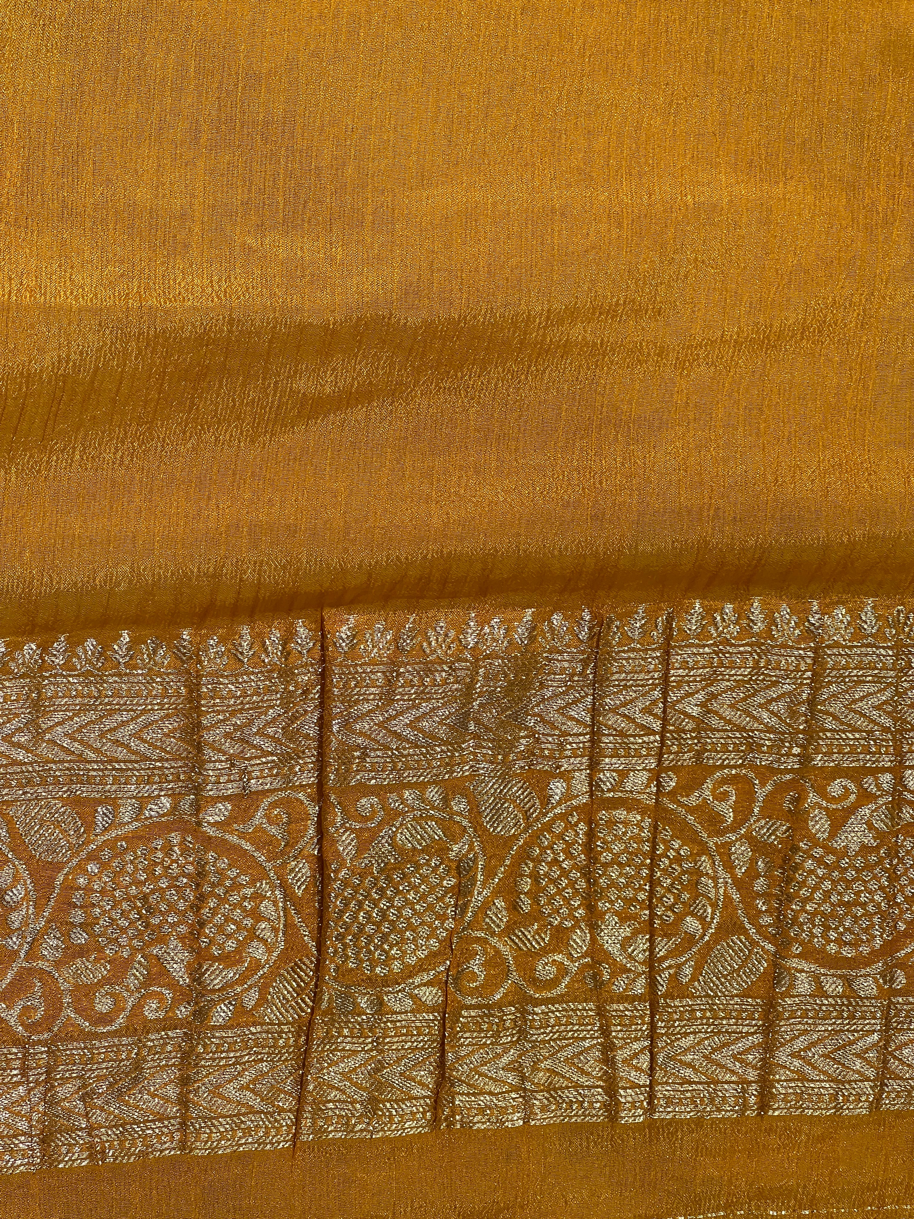Antique Gold Zari Worked Crushed Chinon Saree | RS121