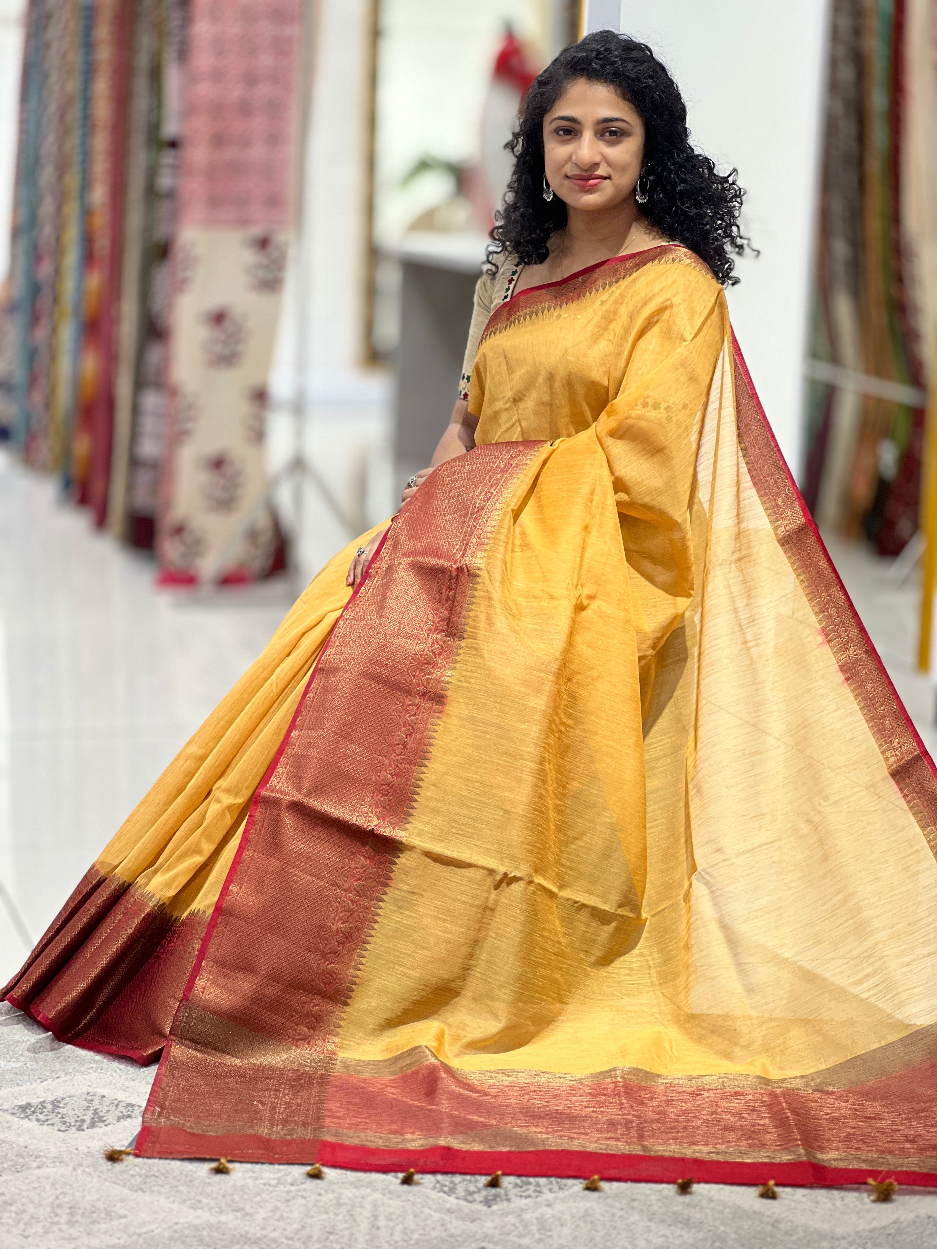 Zari Weaved Border Semi Geecha Saree | YNG504