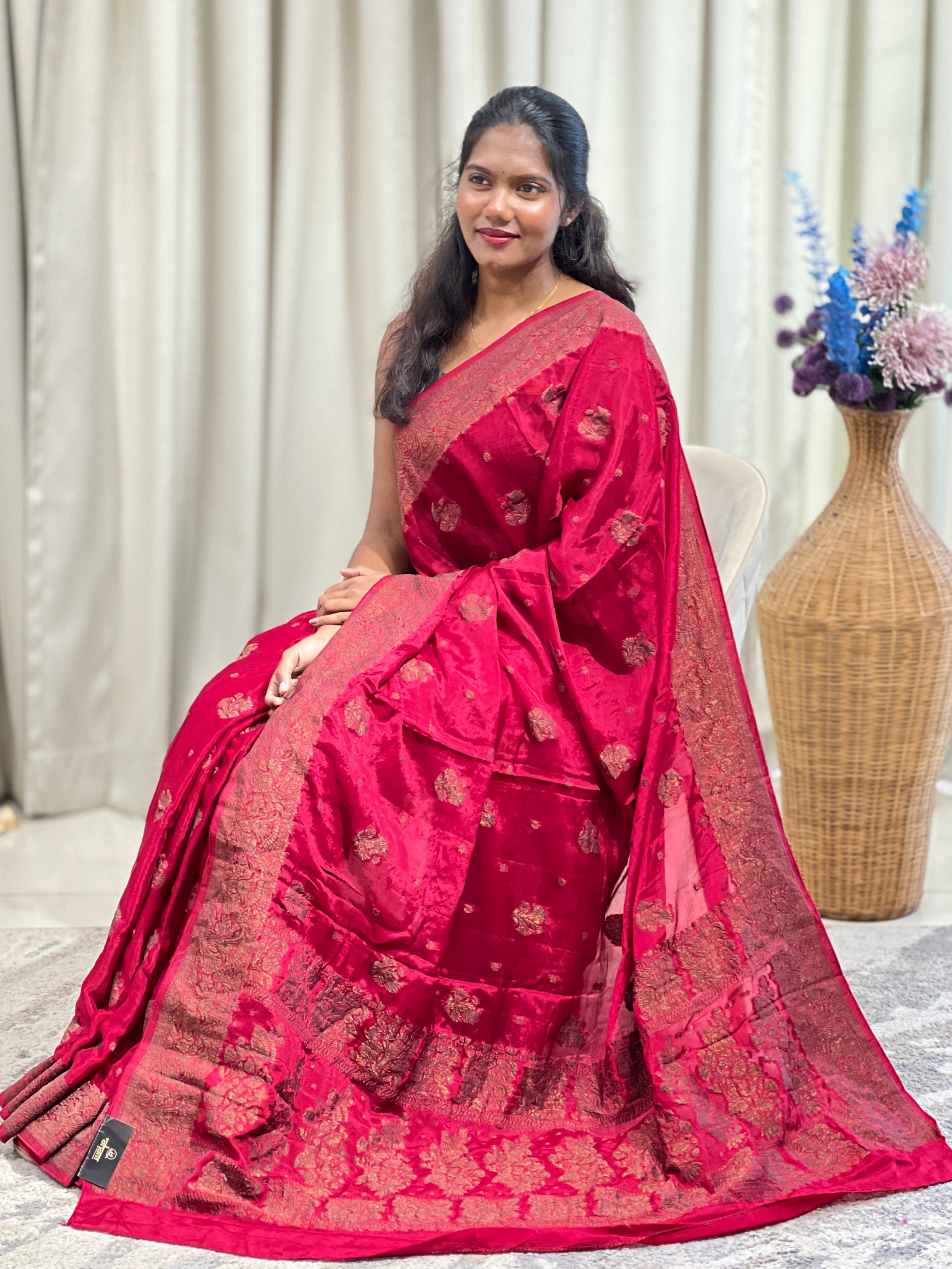 Antique Zari and Thread Weaving Chinnon Saree | YNG1742