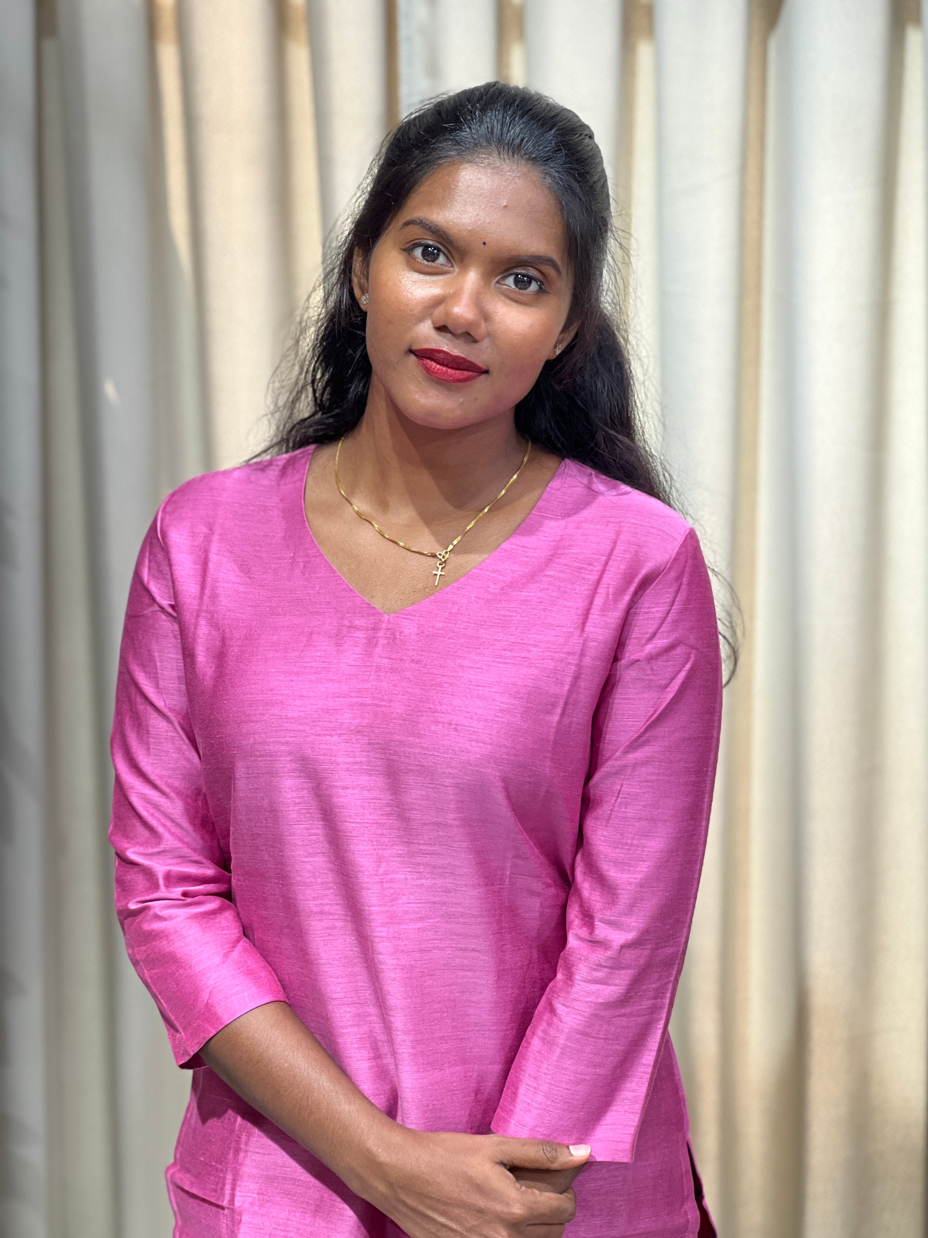 Solid Chanderi Finish Kurta | DNT1030