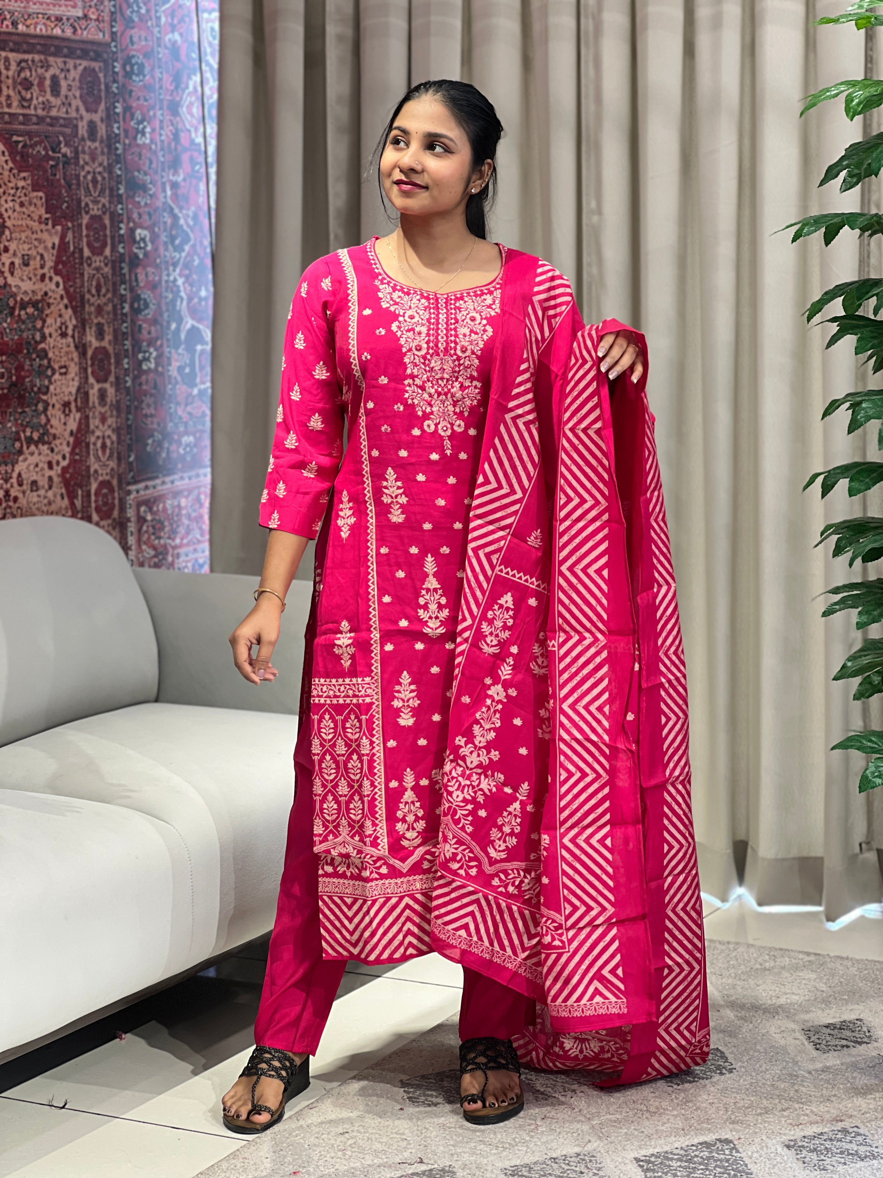 Printed Muslin Silk Kurta Set | FW378