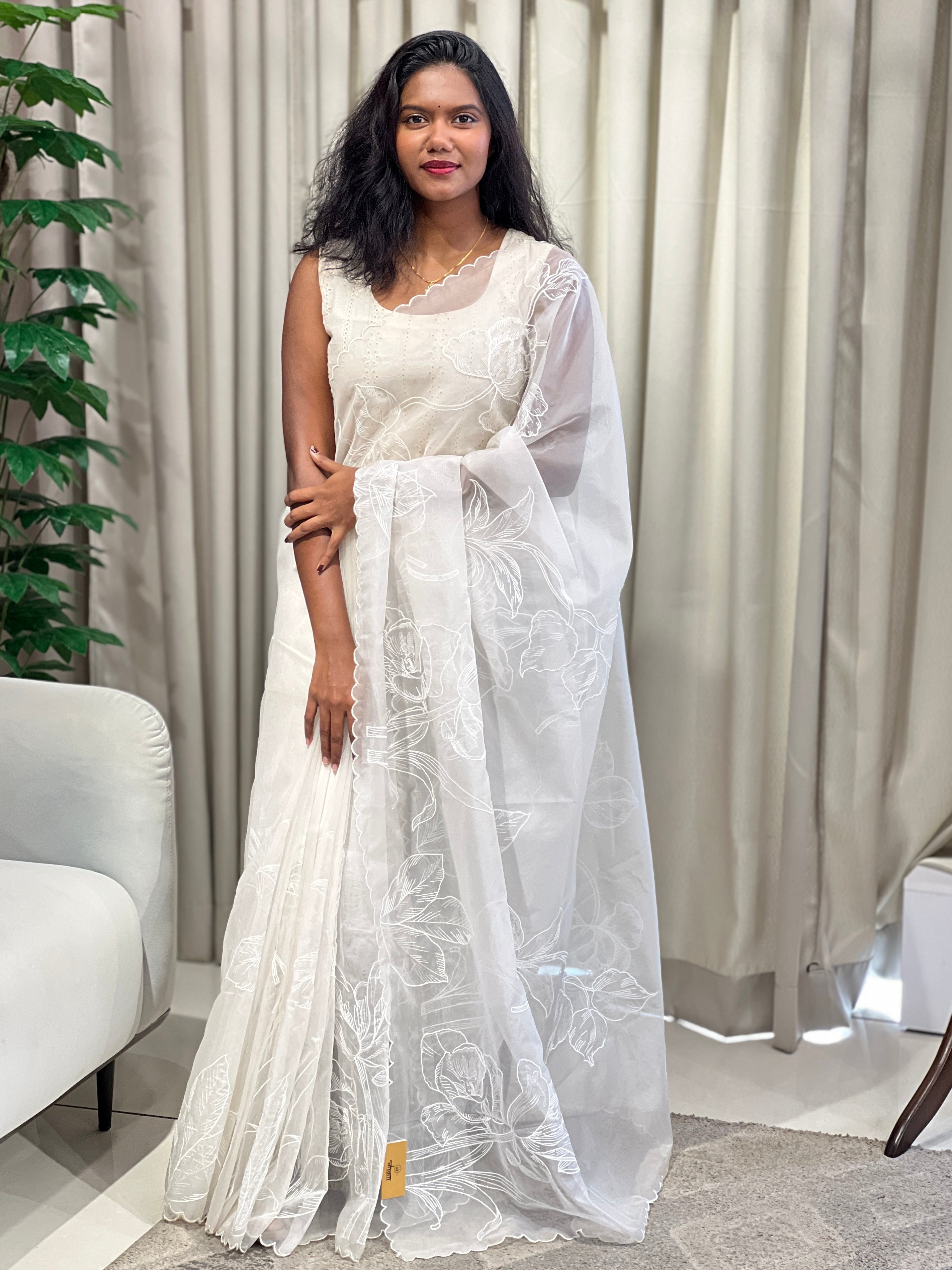 Floral Machine Embroidery Detailed Organza Saree | MM385