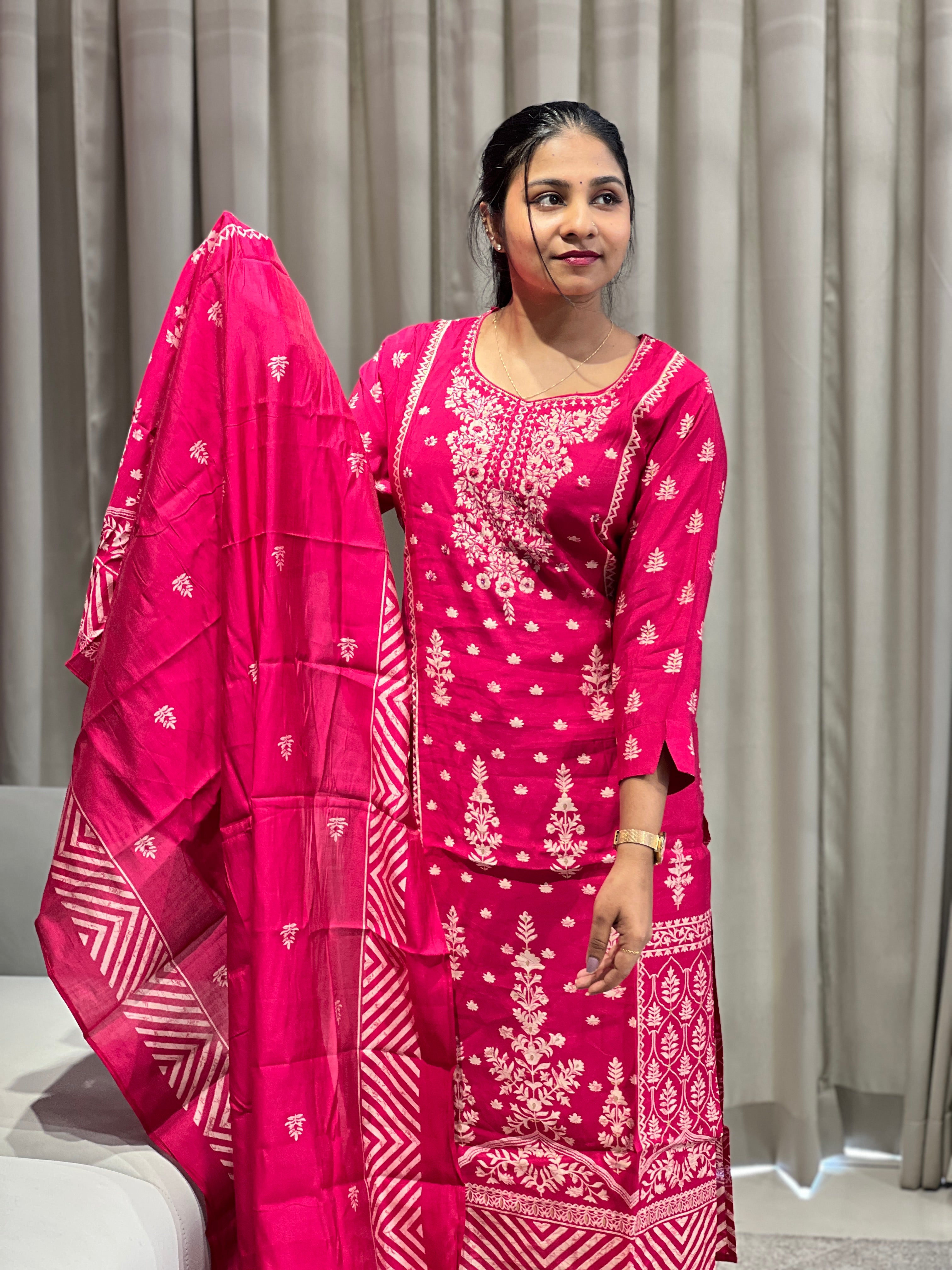 Printed Muslin Silk Kurta Set | FW378