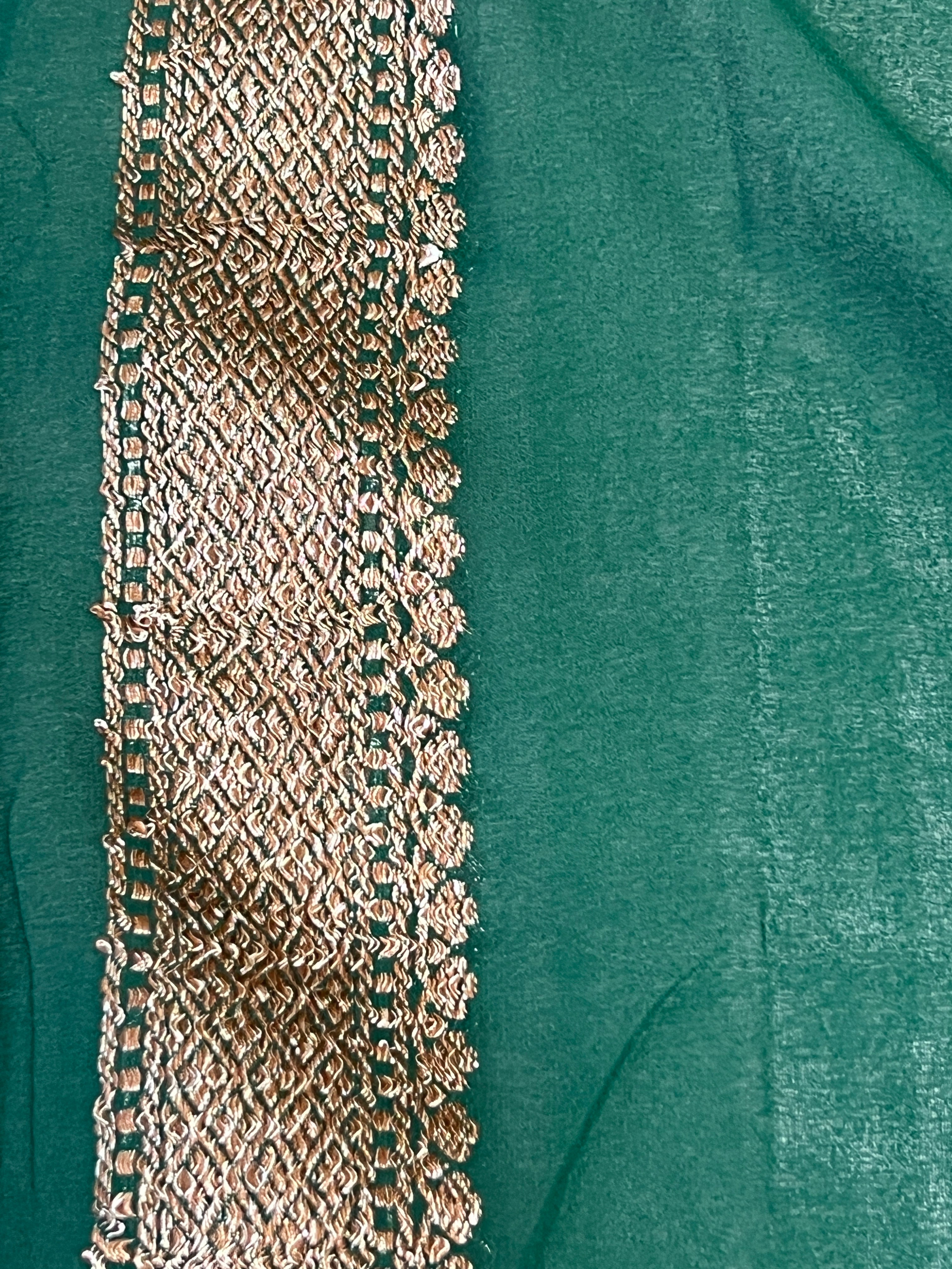 Zari And Thread Woven Georgette Banarasi Saree | YNG1059