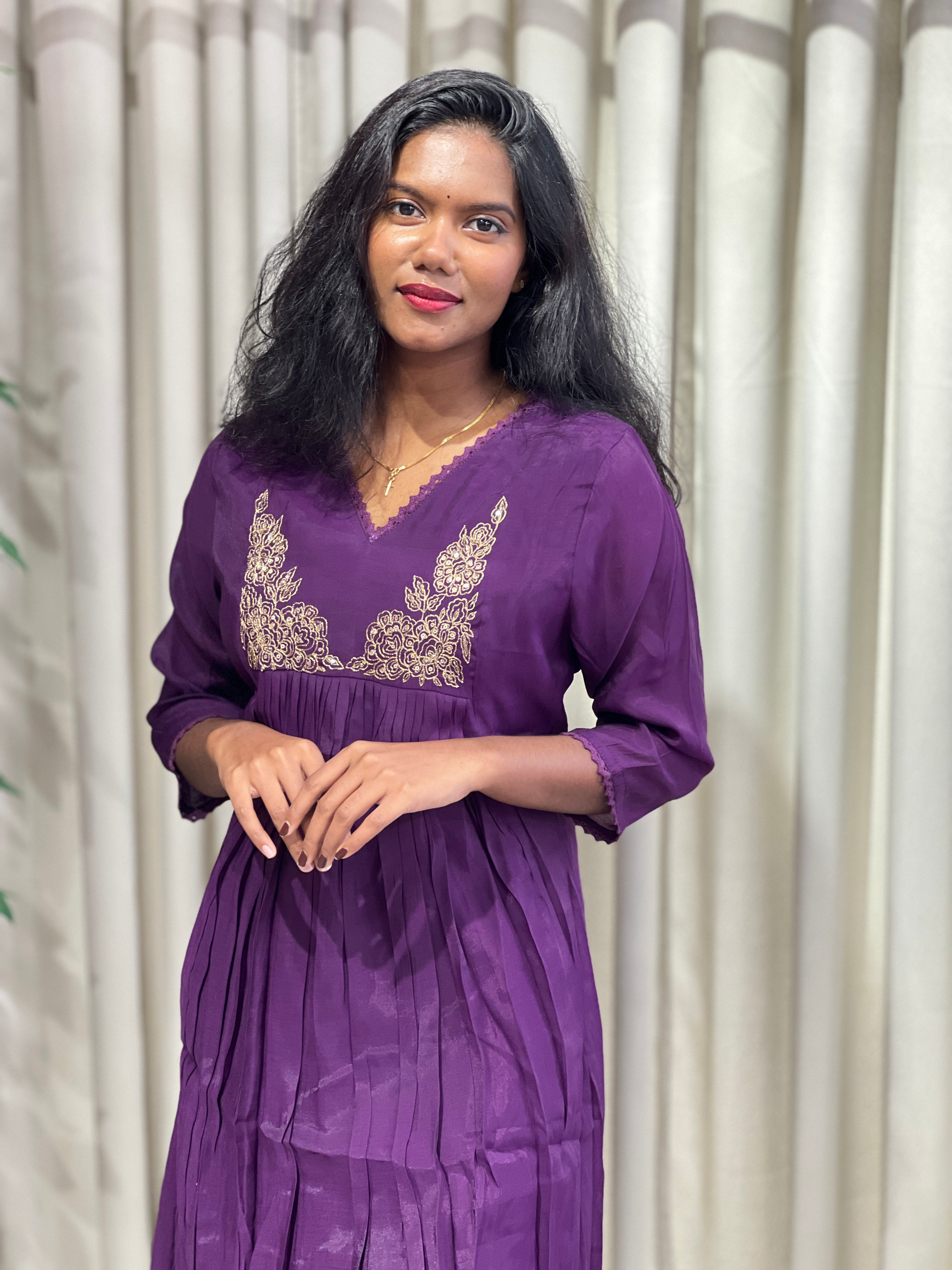 Hand Embroidery Detailed Mul Chanderi Kurta Set | SRF148