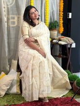 Jaal Weaving Patterned Banarasi Chanderi Finish Saree | HT259