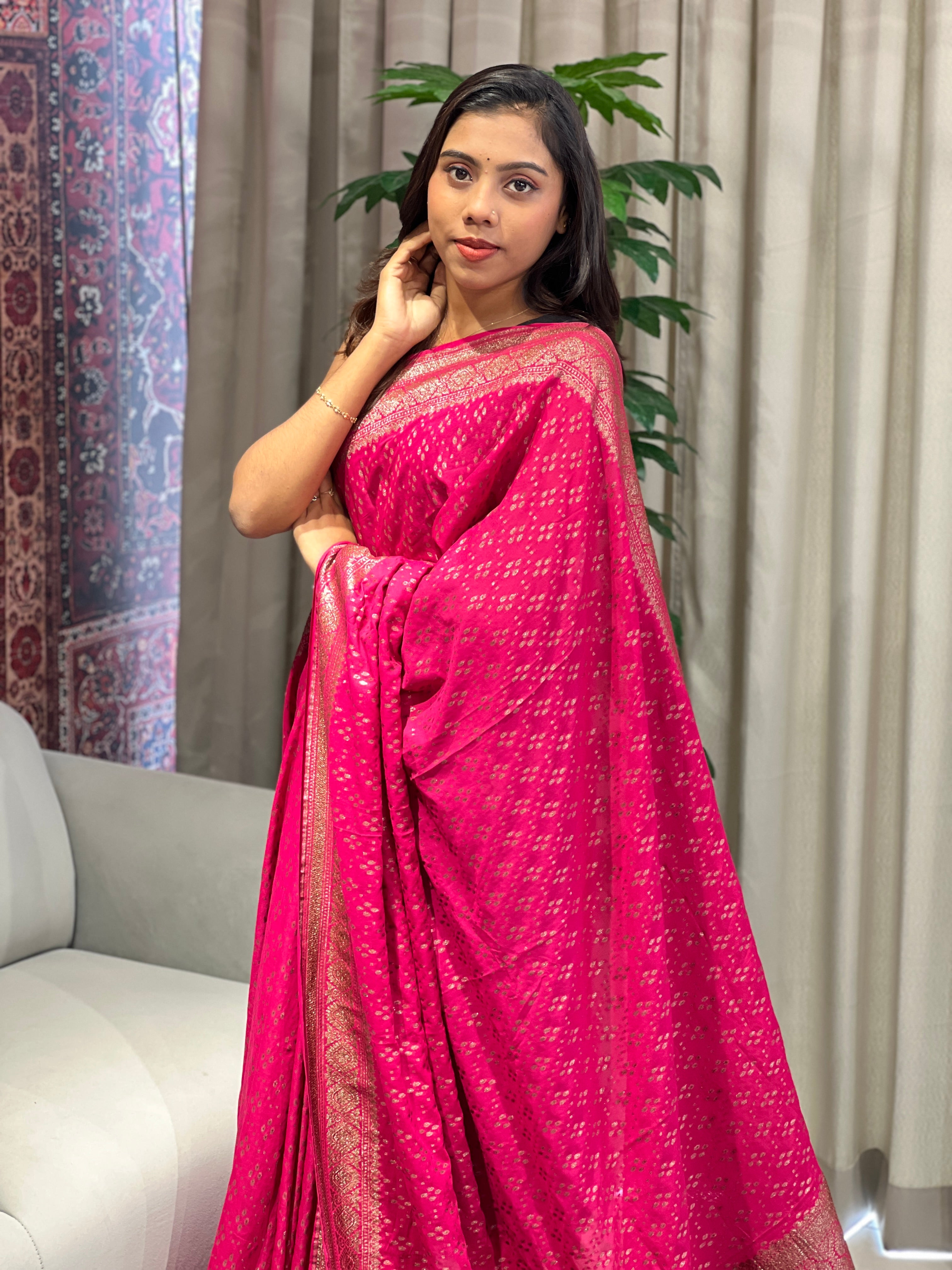 Zari And Thread Woven Georgette Banarasi Saree | YNG1062