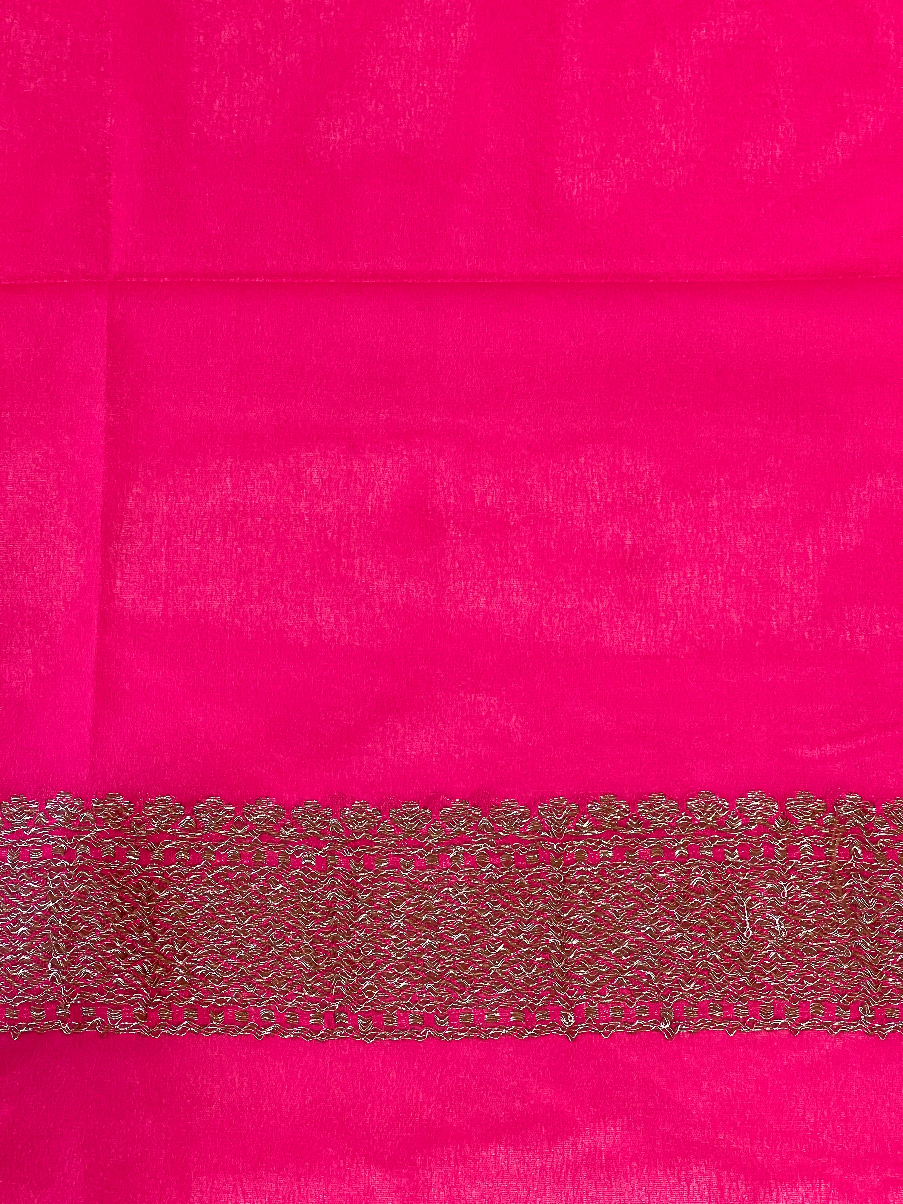 Zari And Thread Woven Georgette Banarasi Saree | YNG1062
