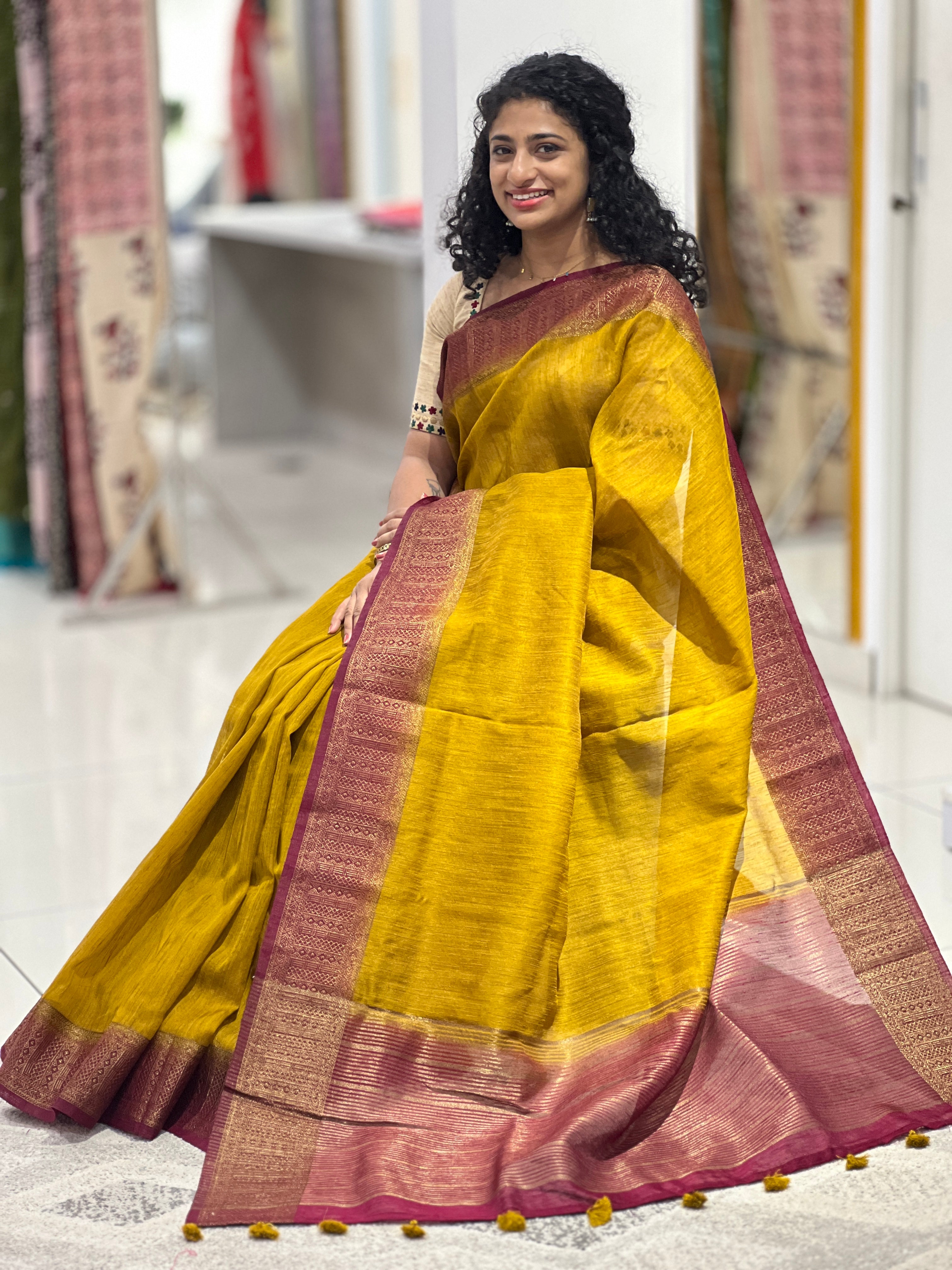Zari Weaved Border Semi Geecha Saree | YNG508