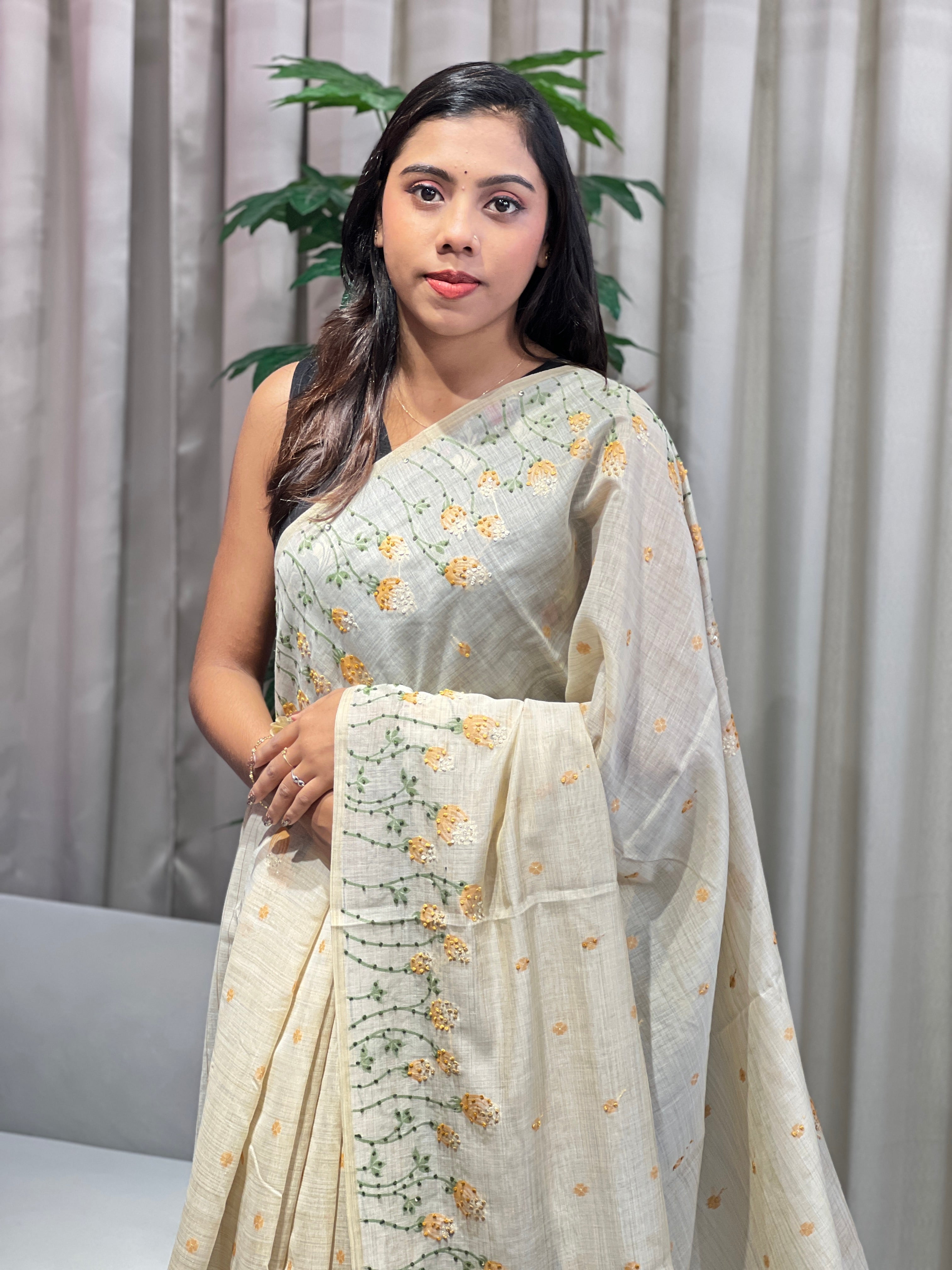 Floral Jamdani Woven Chanderi Saree | BLD1942