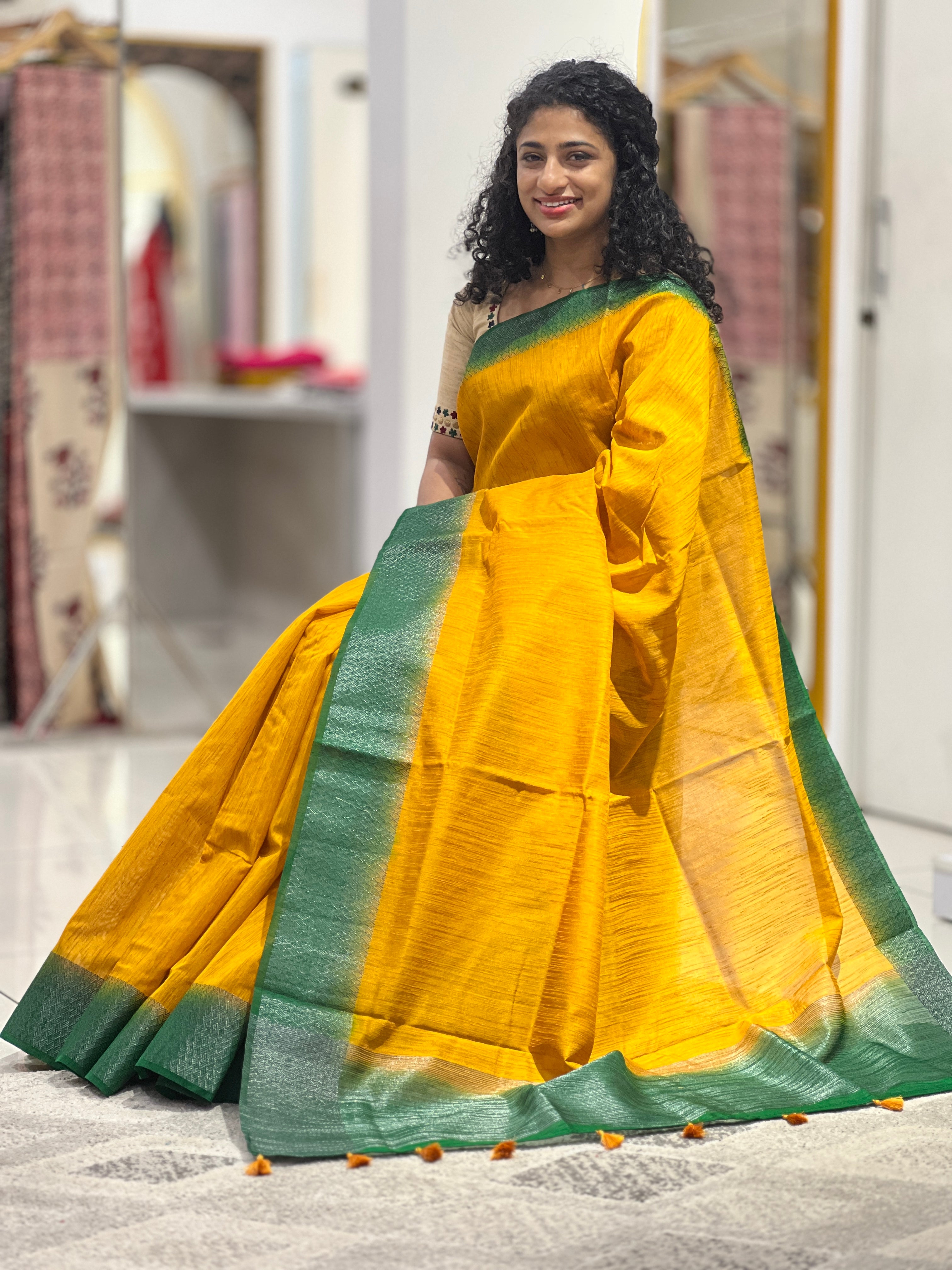 Zari Weaved Border Semi Geecha Saree | YNG518