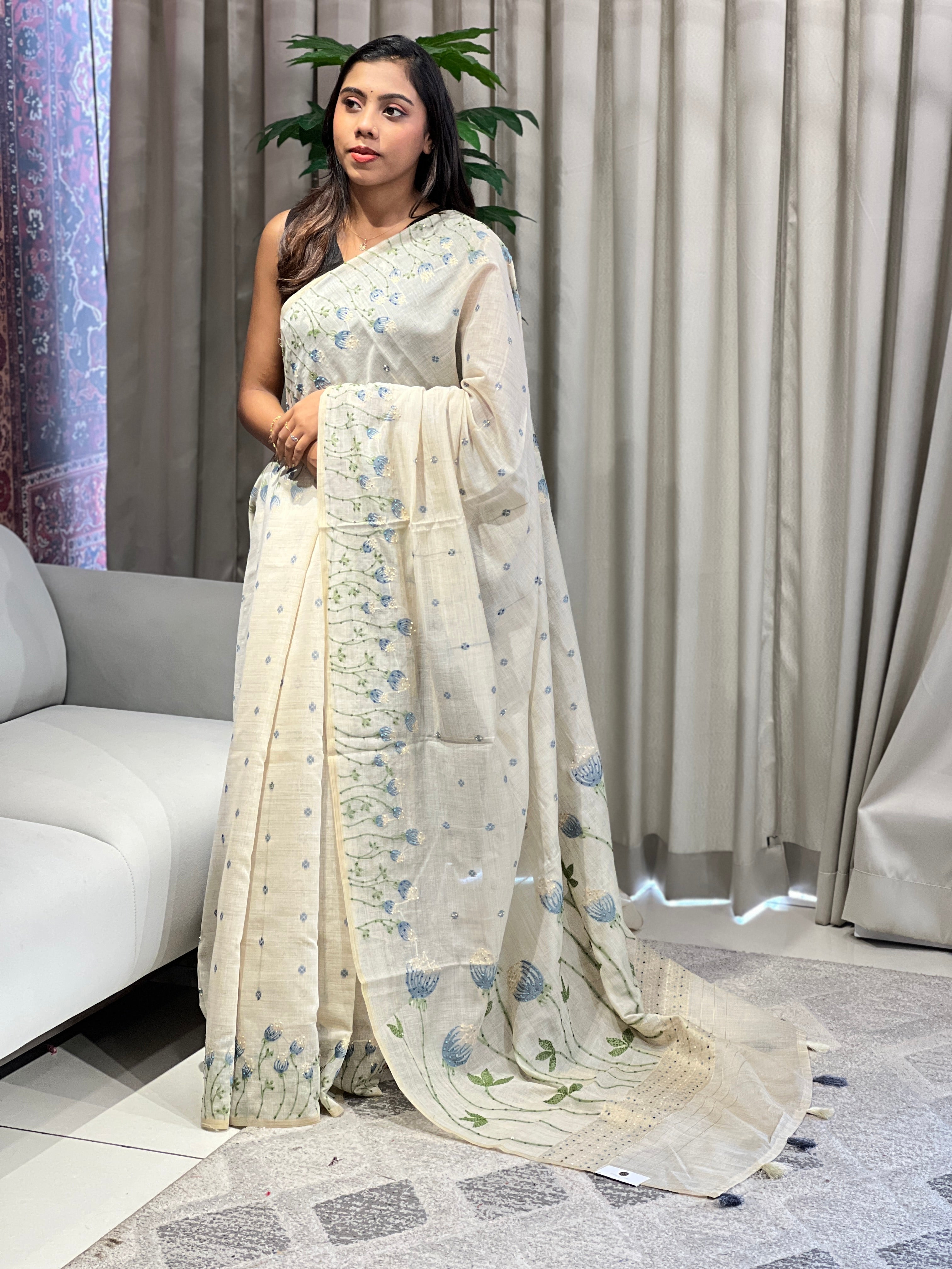 Floral Jamdani Woven Chanderi Saree | BLD1946