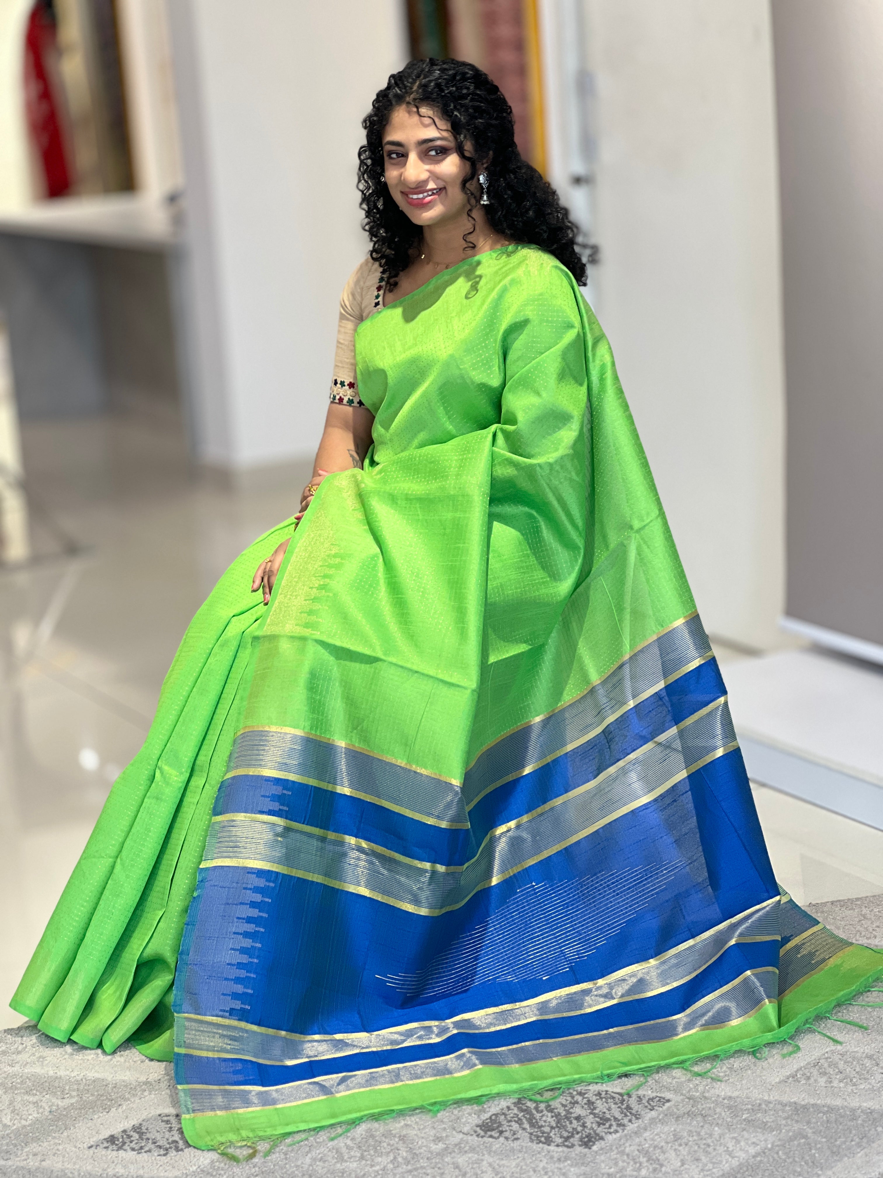 Kadai Weaved Semi Silk Saree | SKH242