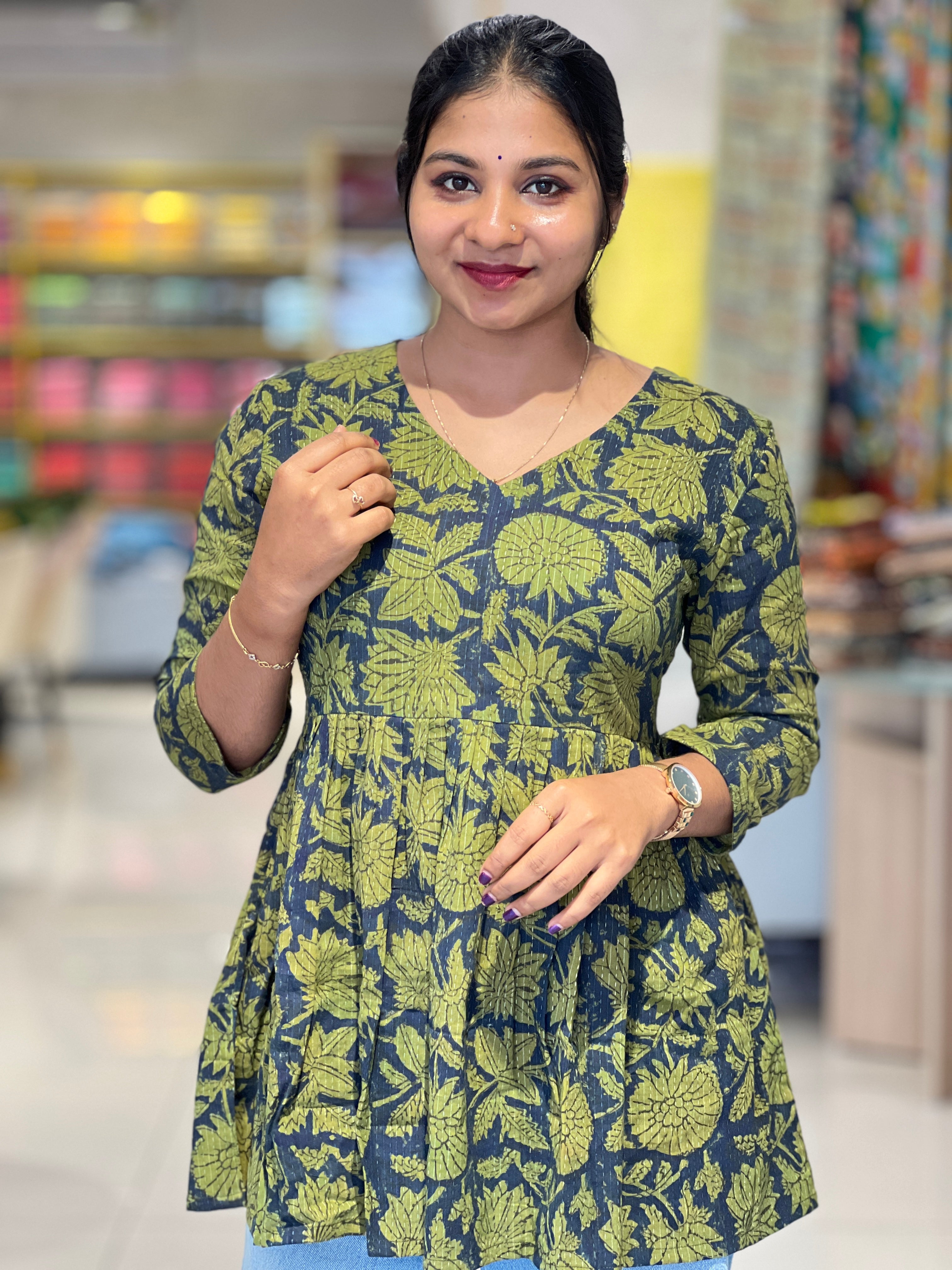 Print Detailed Cotton Short Kurta | DNT680