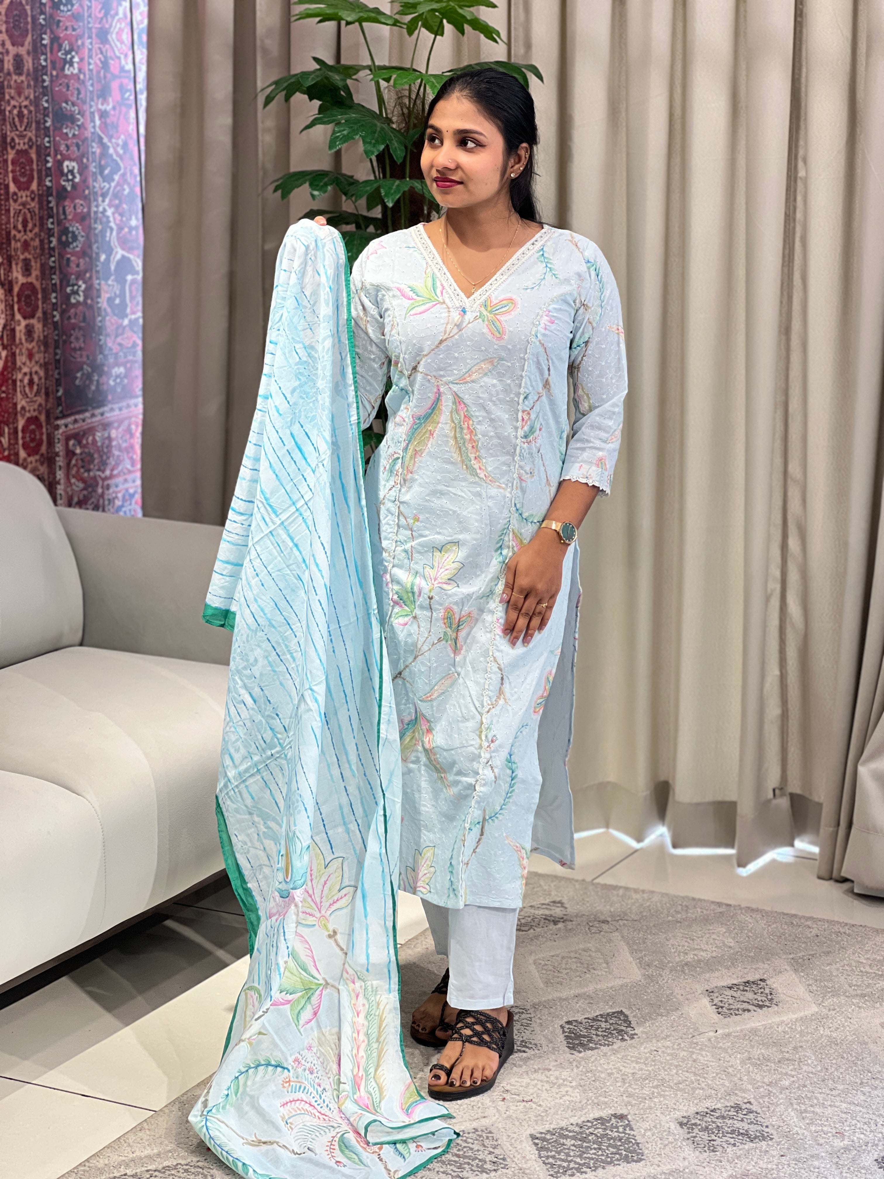 Schiffli Pattern With Print Detailed Cotton Kurta Set | FW360