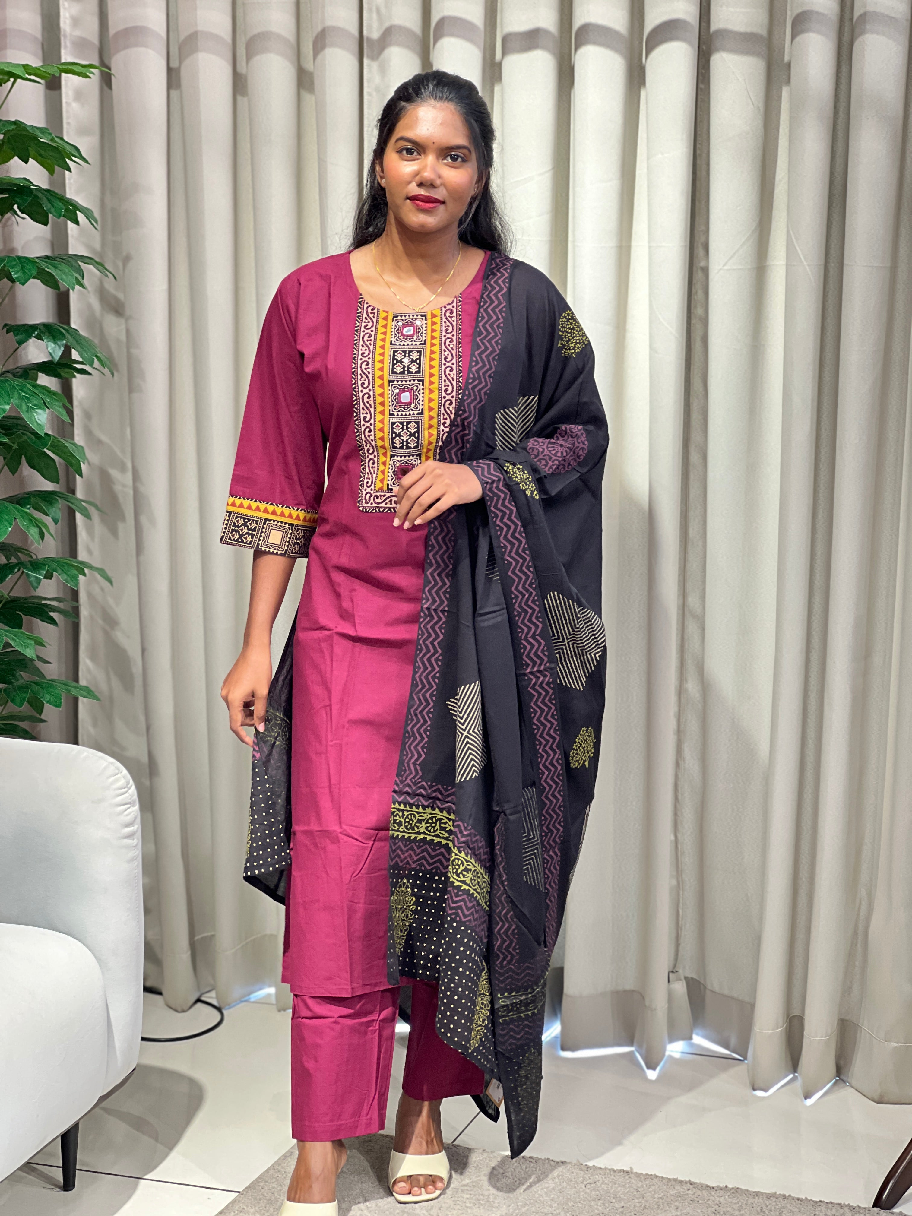 Hand Block Print Detailed Cotton Kurta Set | SRF181