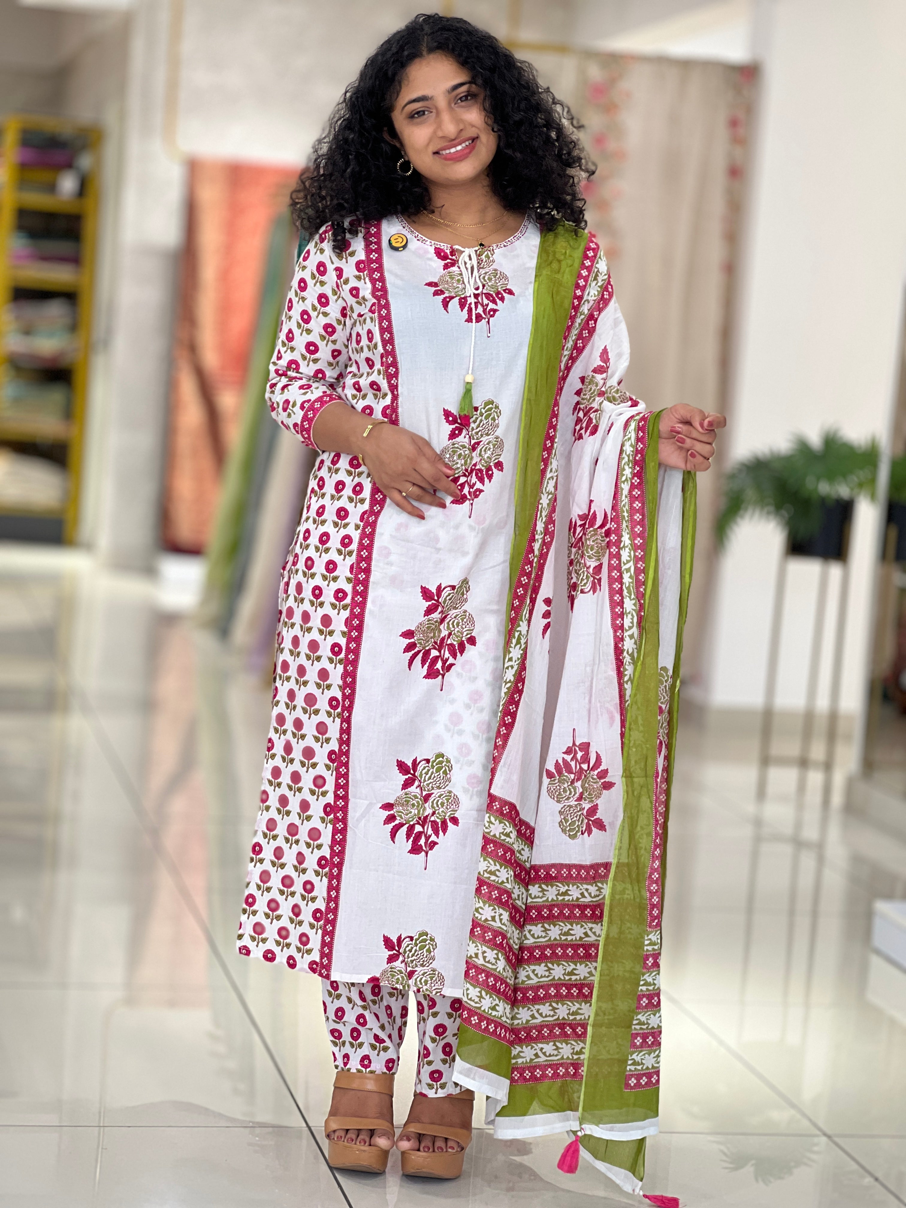 Floral Printed Mul Cotton Kurta Set | NCF245
