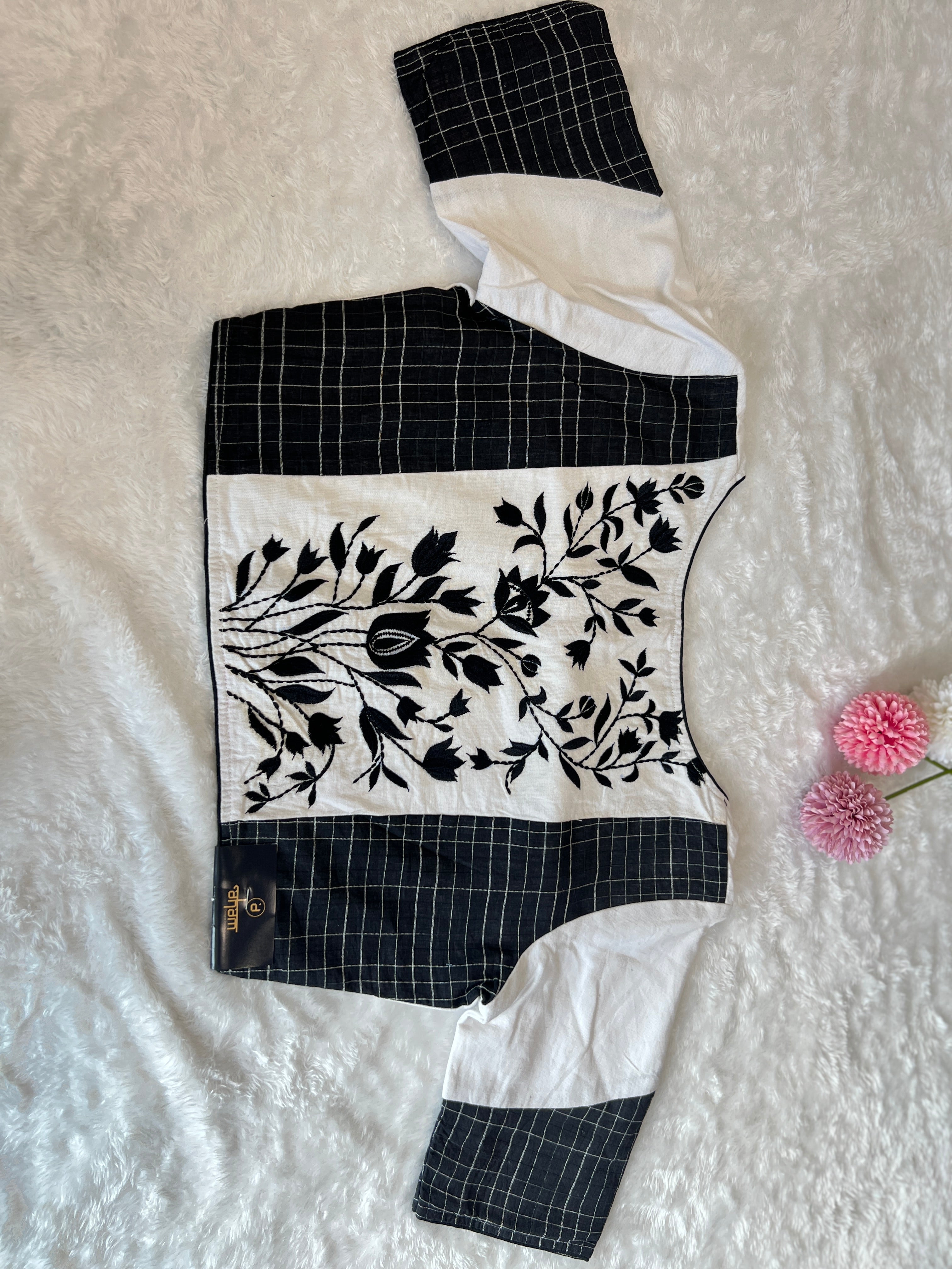 Floral Machine Embroidery Detailed Cotton Stitched Blouse | DNB118