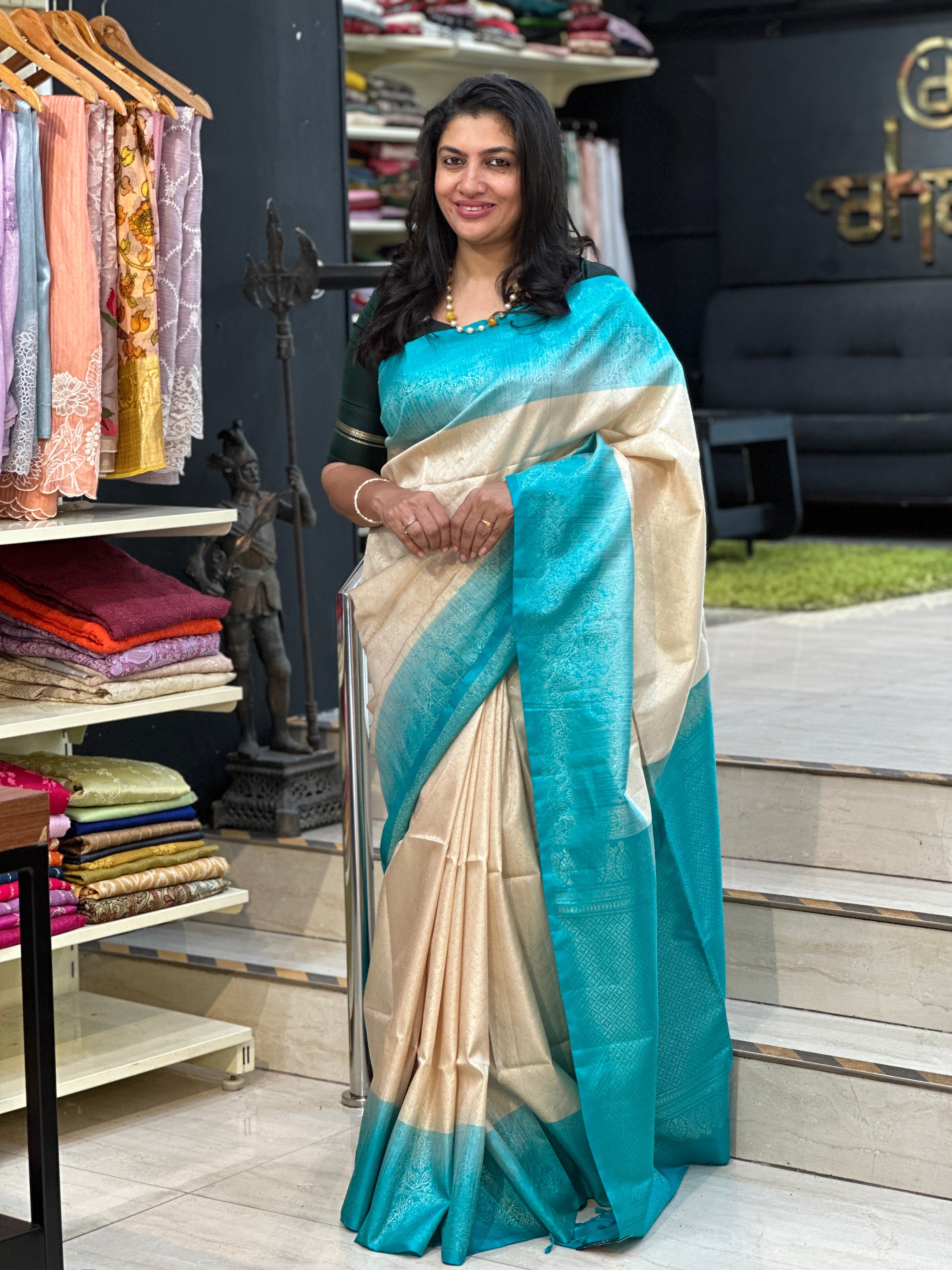 Jaquard Woven Pattern Soft Silk Saree | SMT108