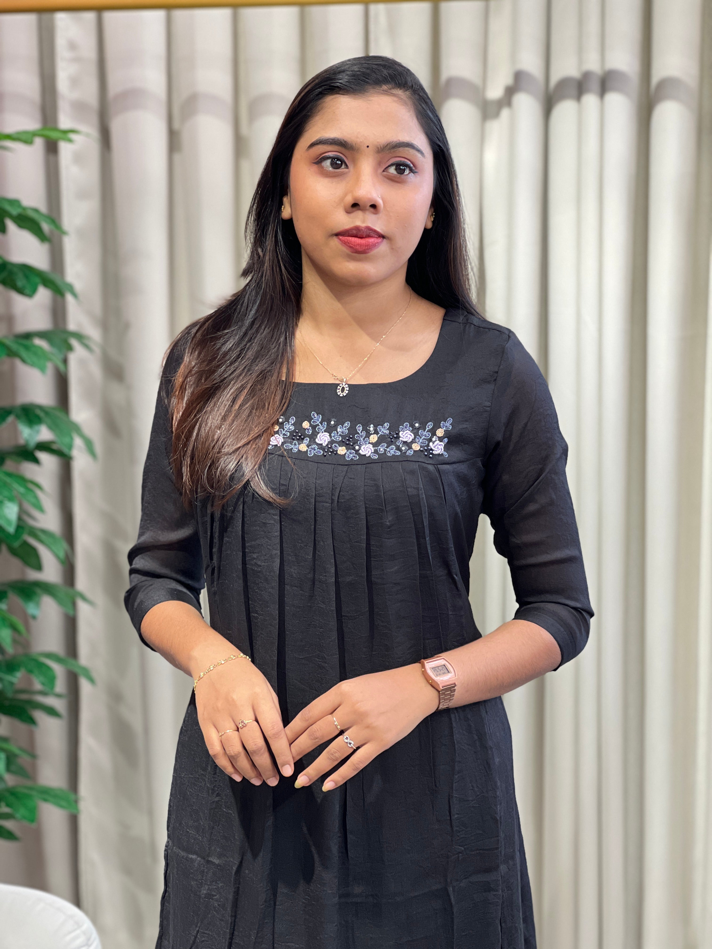 Machine Embroidery Detailed Crushed Silk Kurta | SRF180