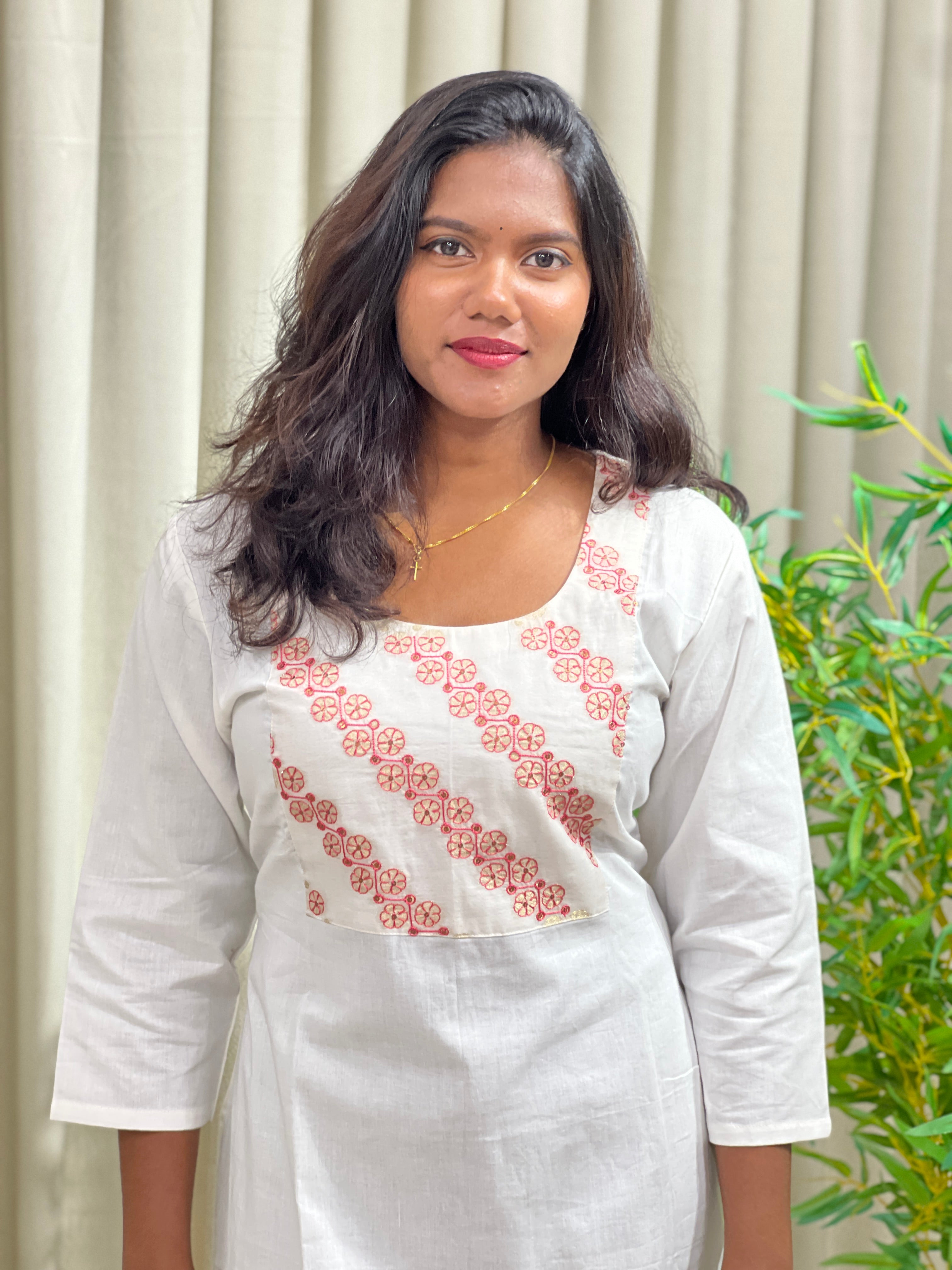 Floral Embroidery Chanderi Kurta | DN804