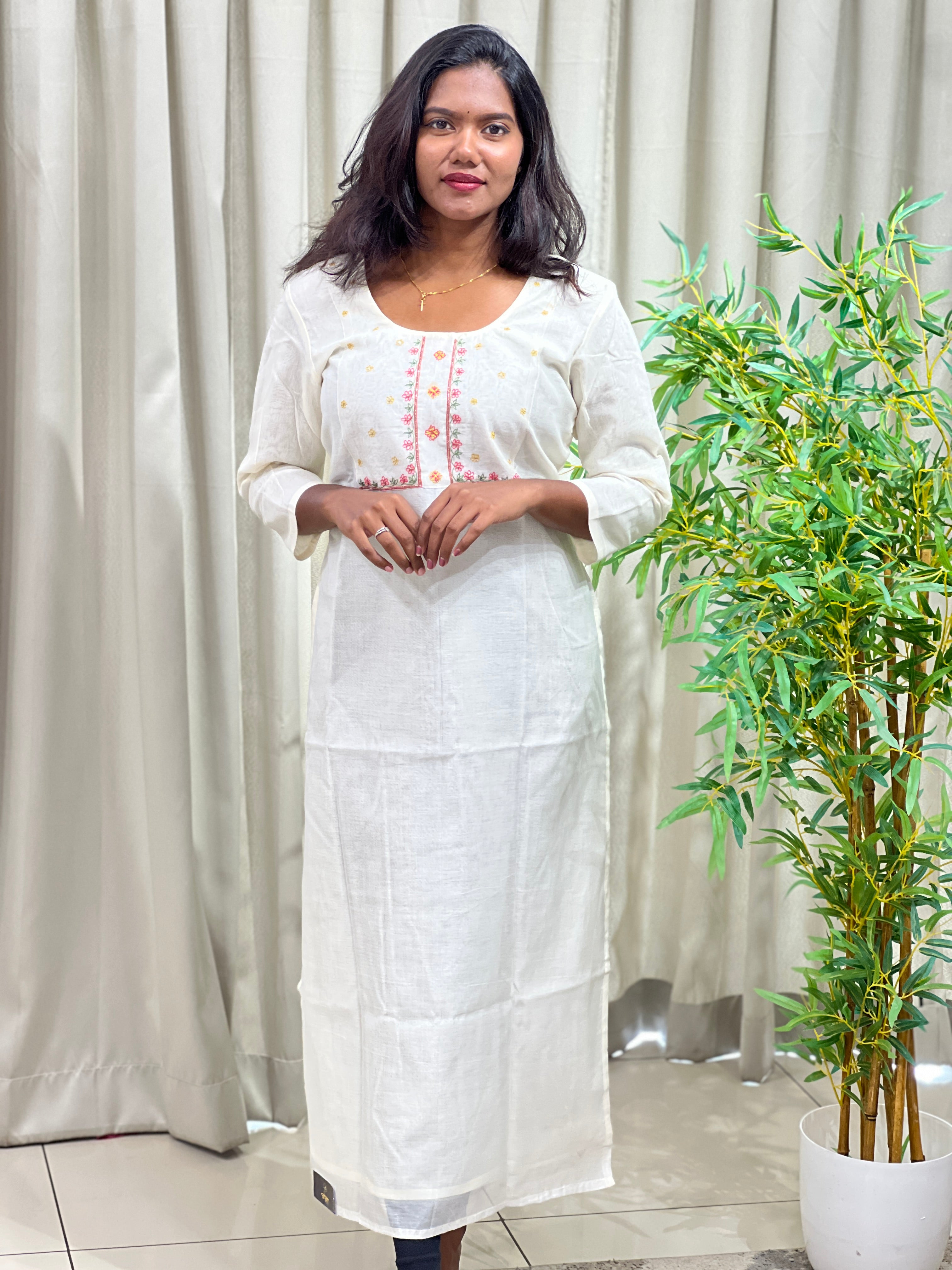Embroidered Chanderi Kurta | DN802