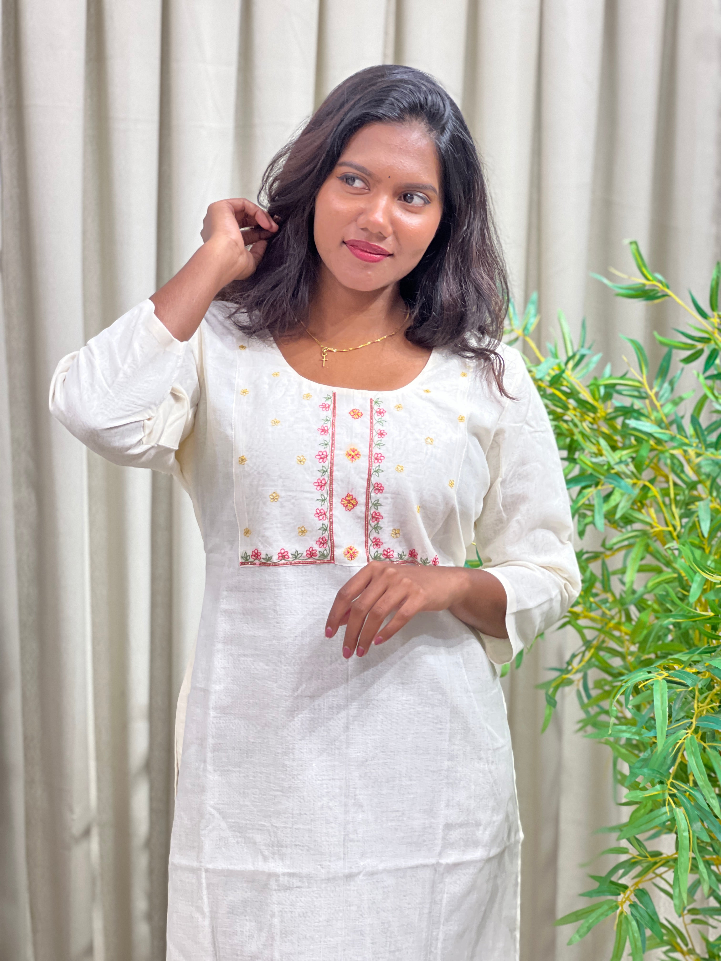 Embroidered Chanderi Kurta | DN802