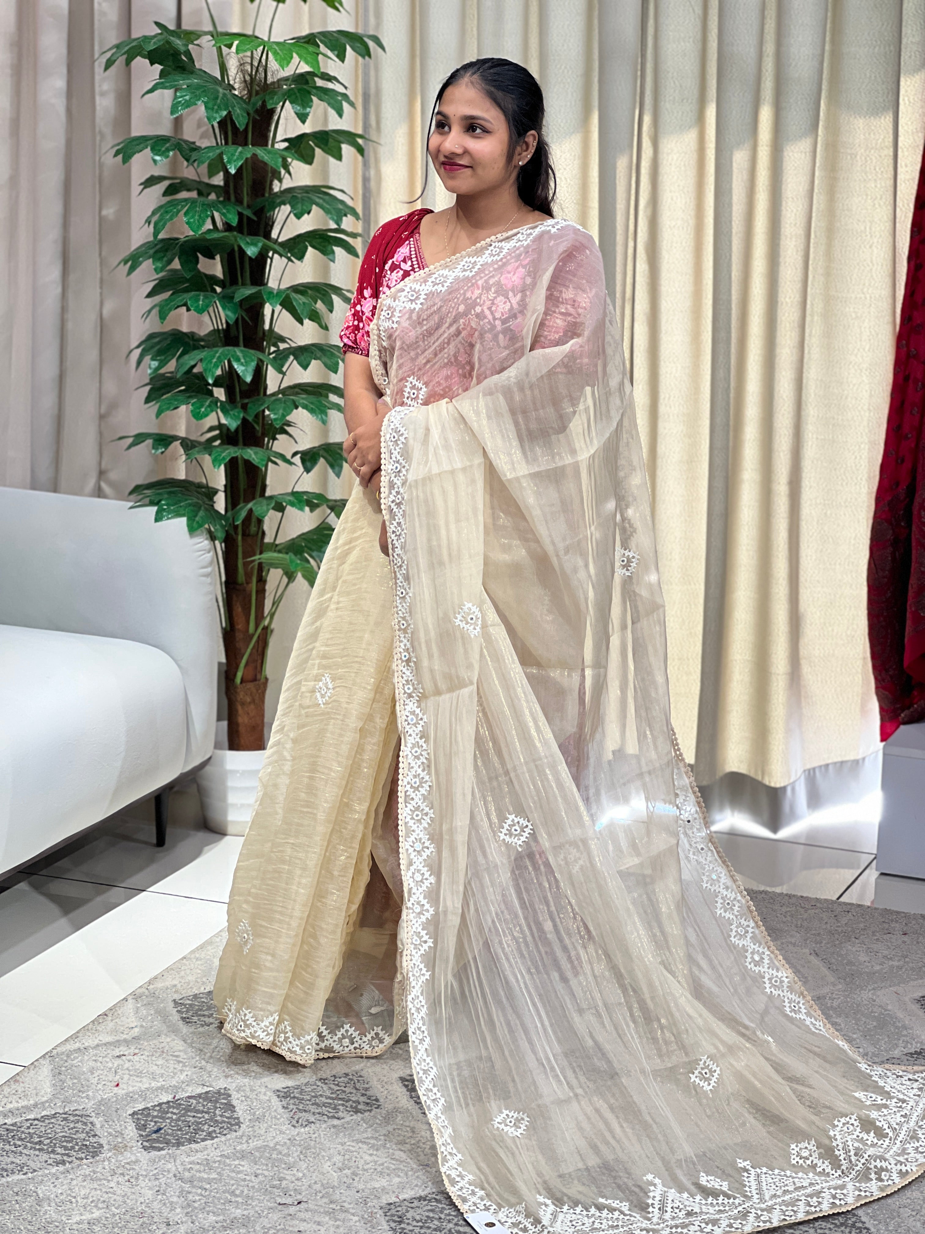 Kutch Work Detailed Crushed Tissue Organza Saree | BLD1916