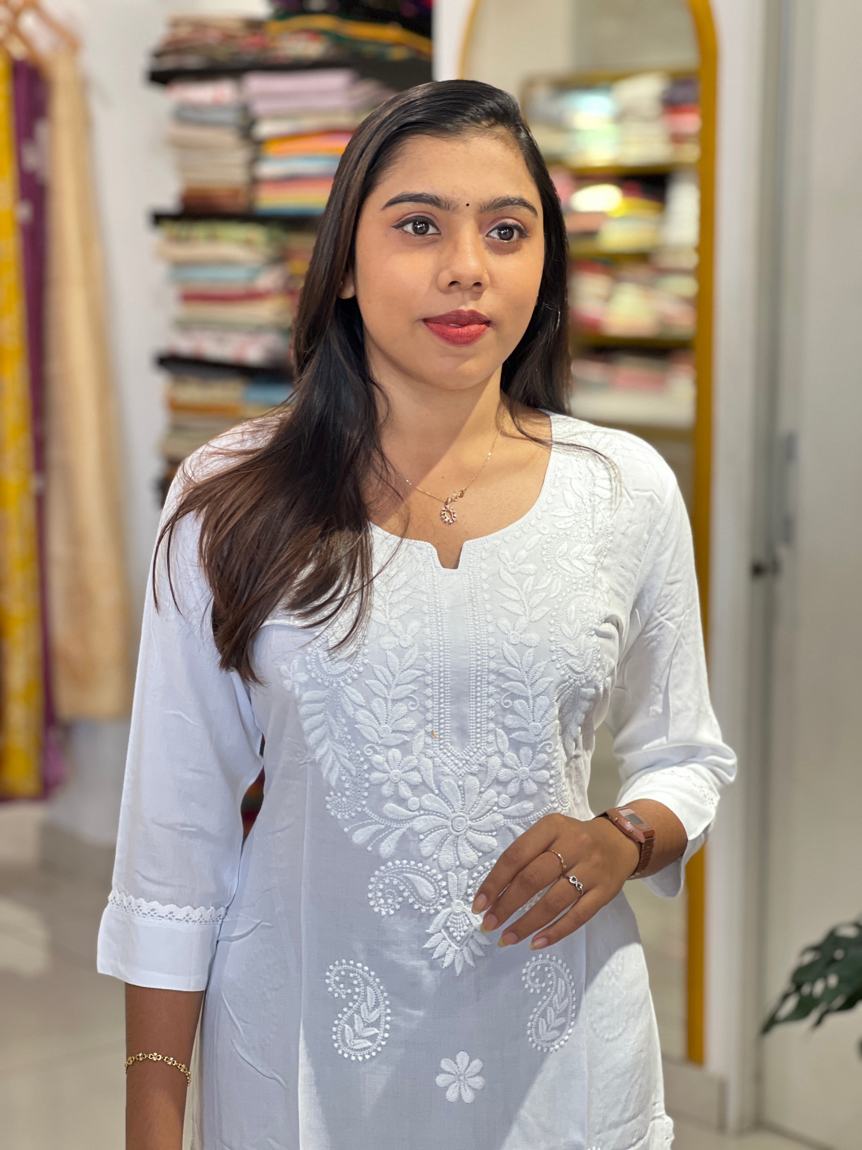 Floral & Paisley Embroidered Rayon Kurta | SRF174