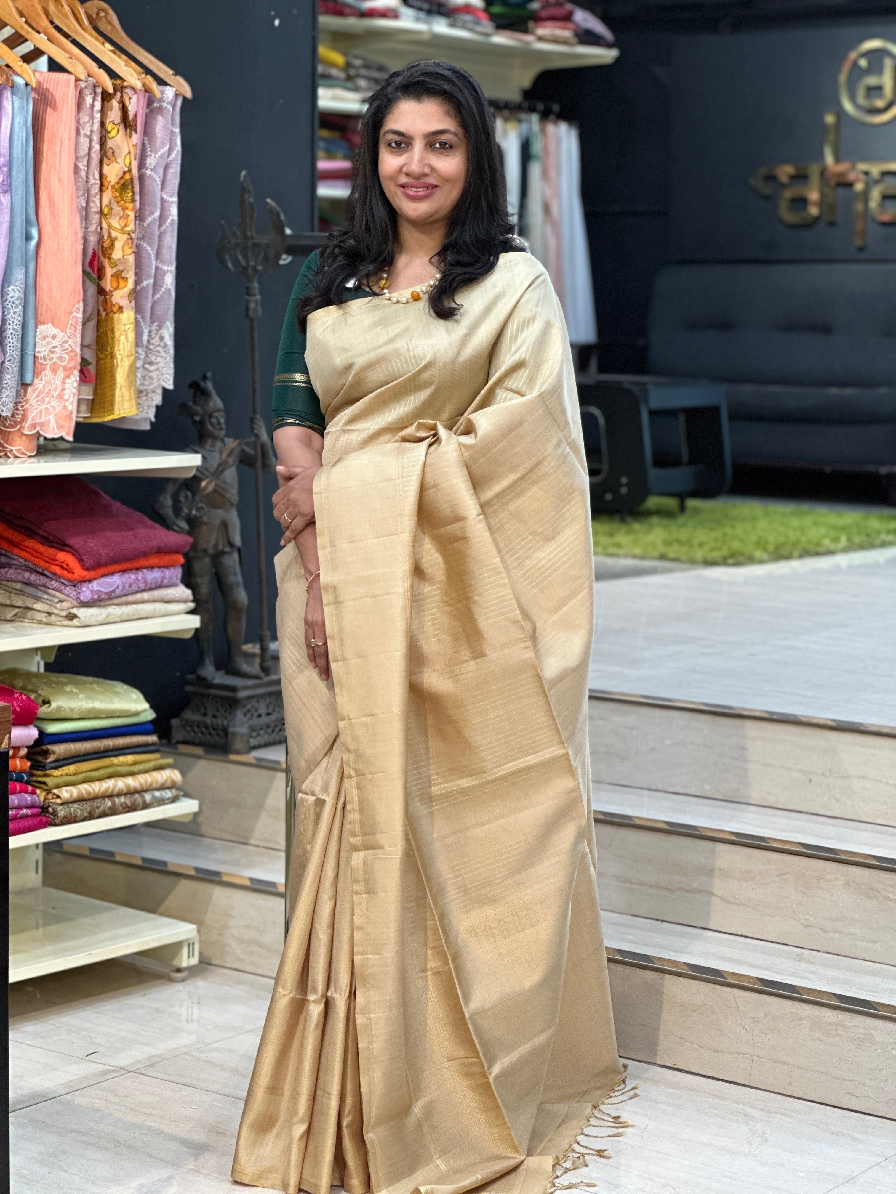 Line Zari Woven Soft Silk Saree | SMT121