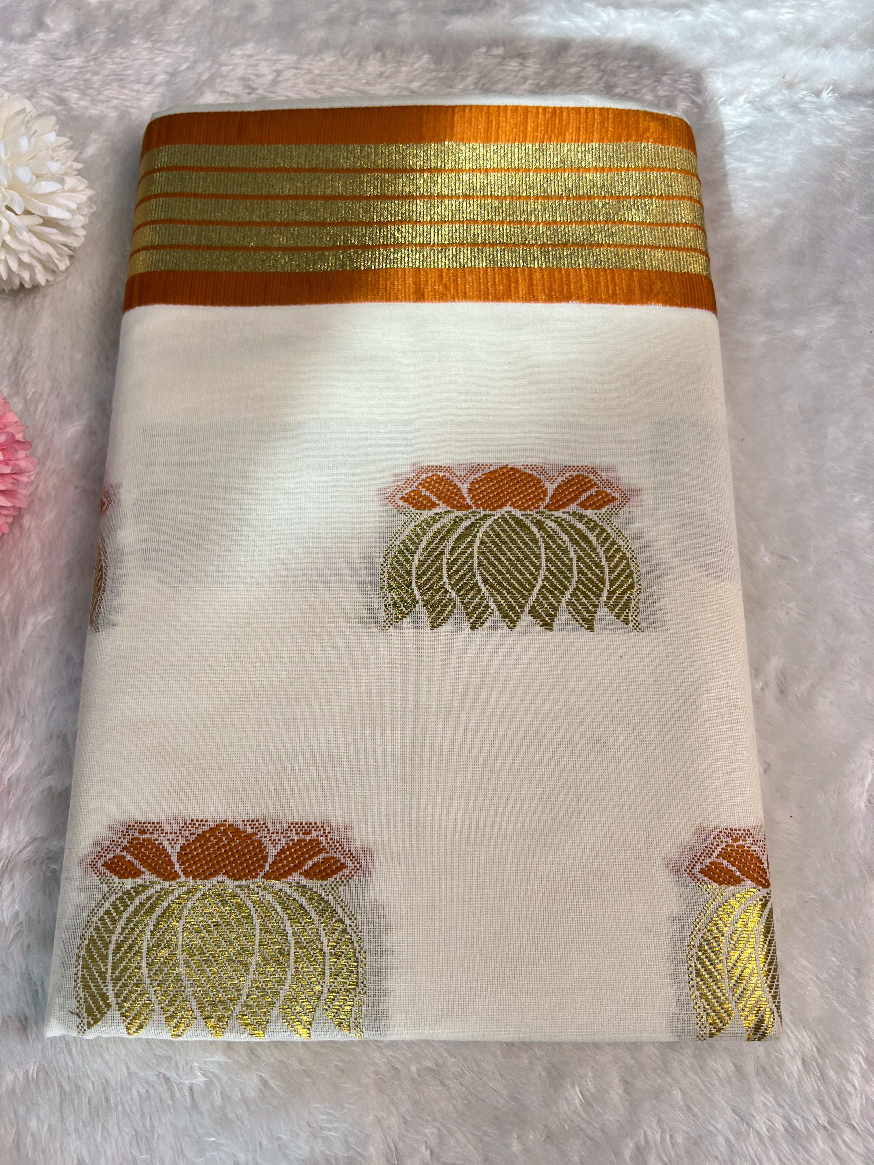 Lotus Pattern Kerala Cotton Saree | GAT422