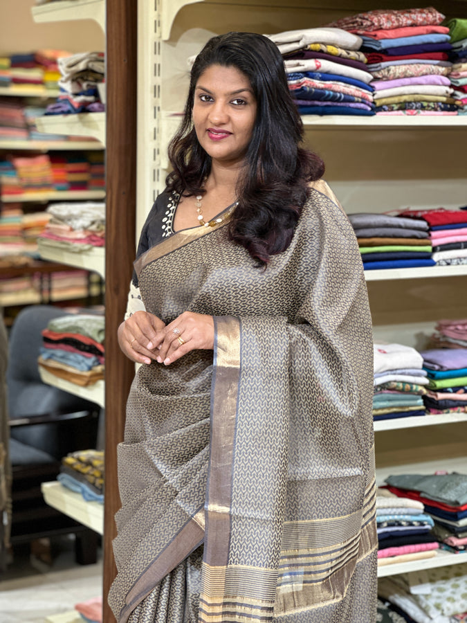 Antique Zari Weaving Tussar Silk Saree | AHR309