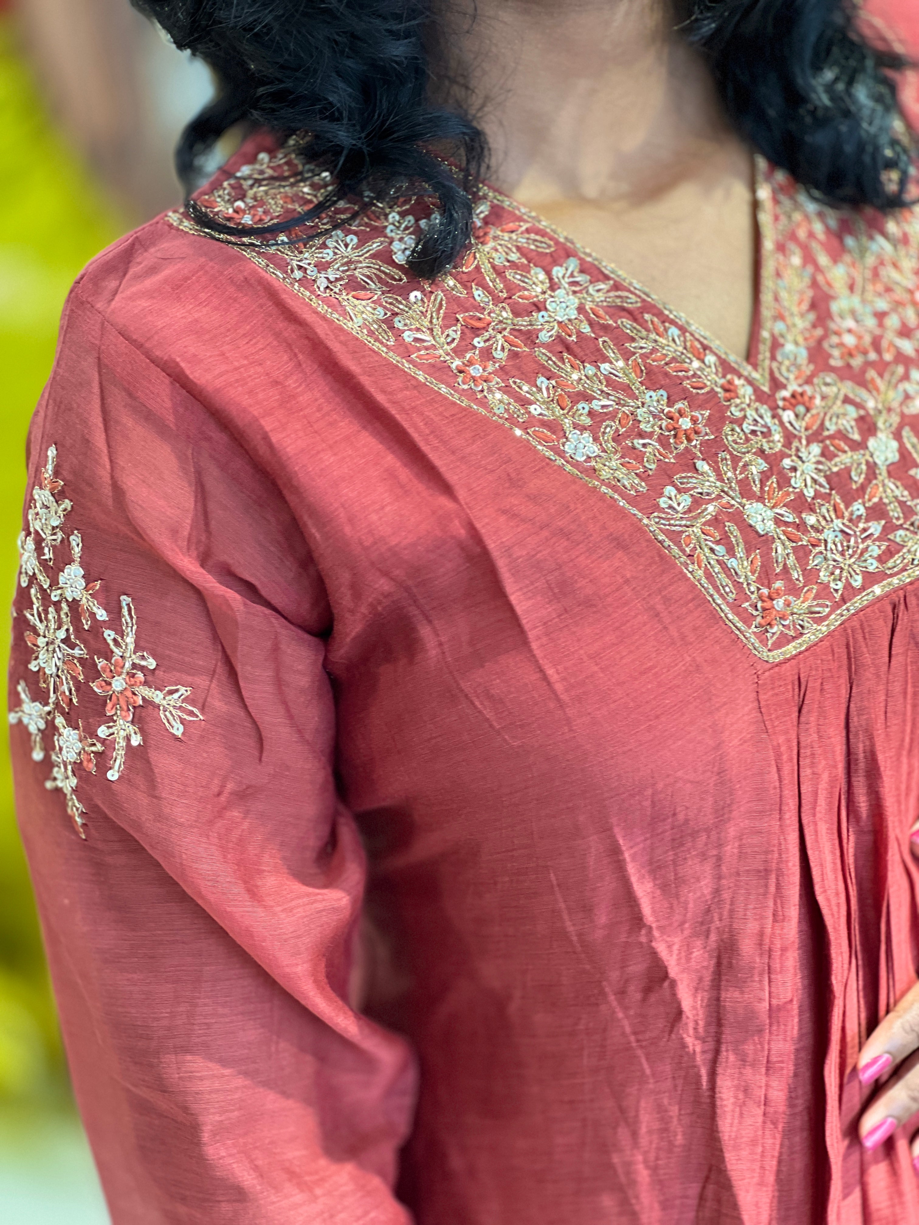 Hand Work Detailed Chanderi Silk Kurta Set | KIA109