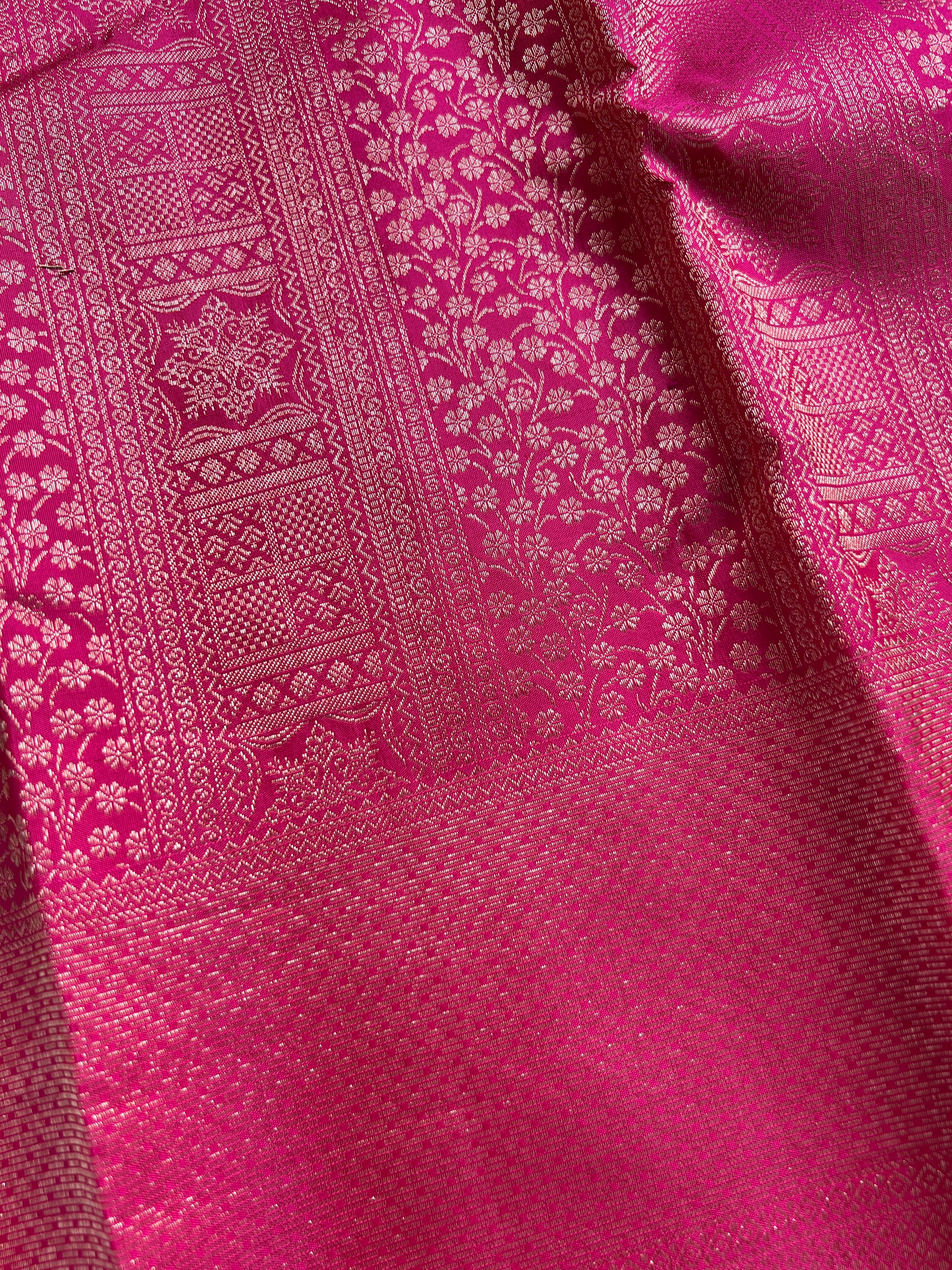 Traditional Floral Patterned Handloom Kanchipuram Saree | SME195