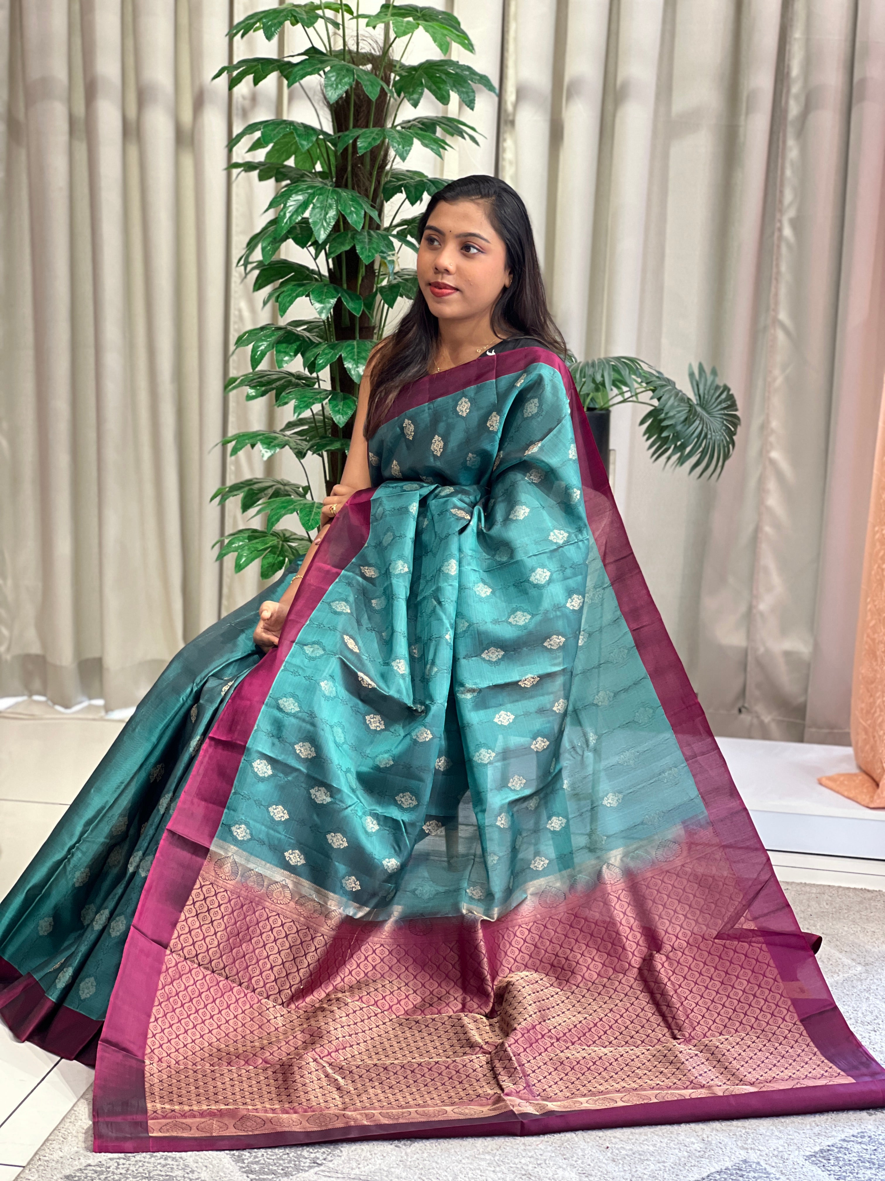 Floral Buta Woven Soft Silk Saree | KTS217