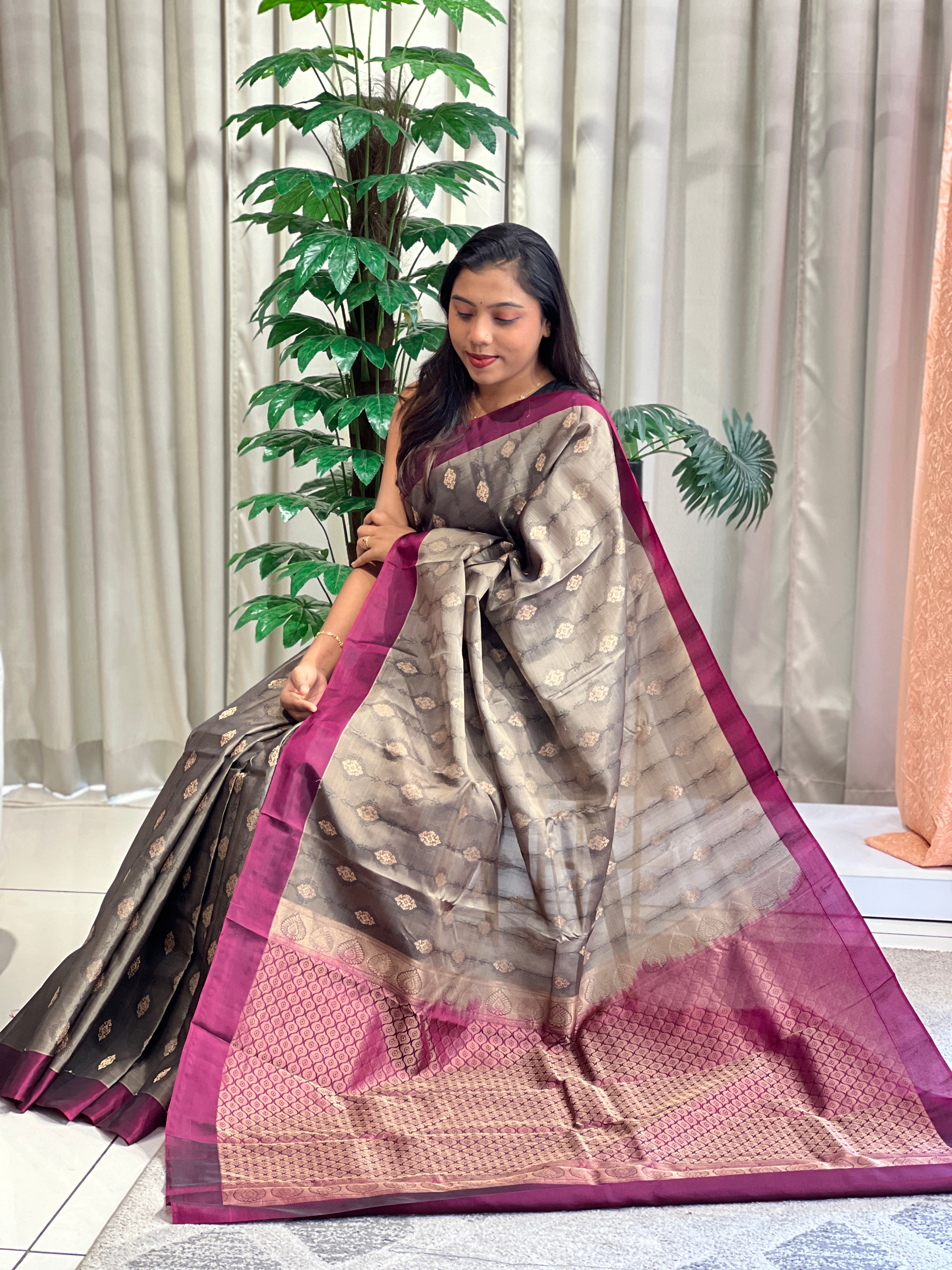 Floral Buta Woven Soft Silk Saree | KTS215