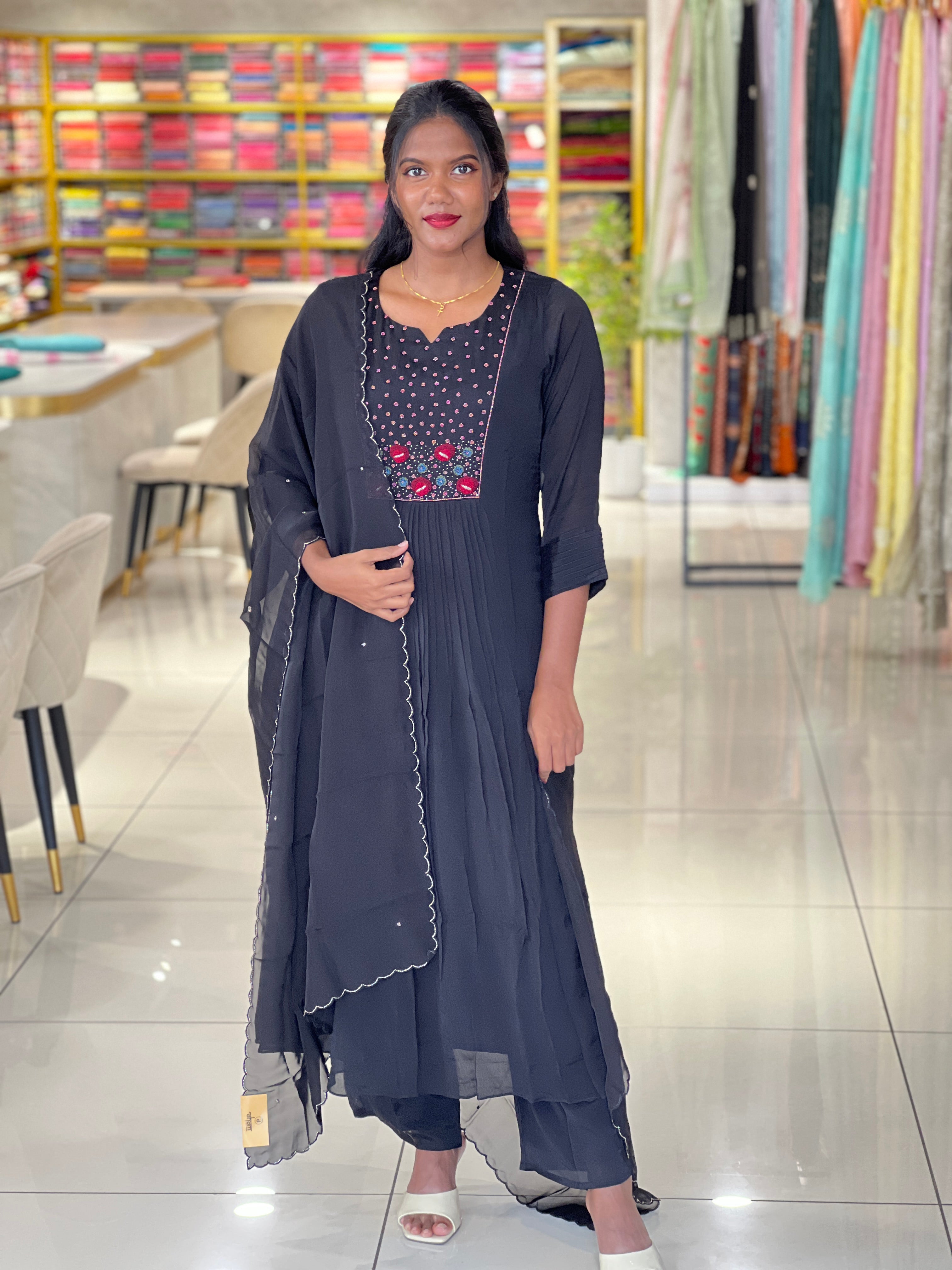 Embroidery And Bead Detailed Crepe Silk kurta Set | ELC114