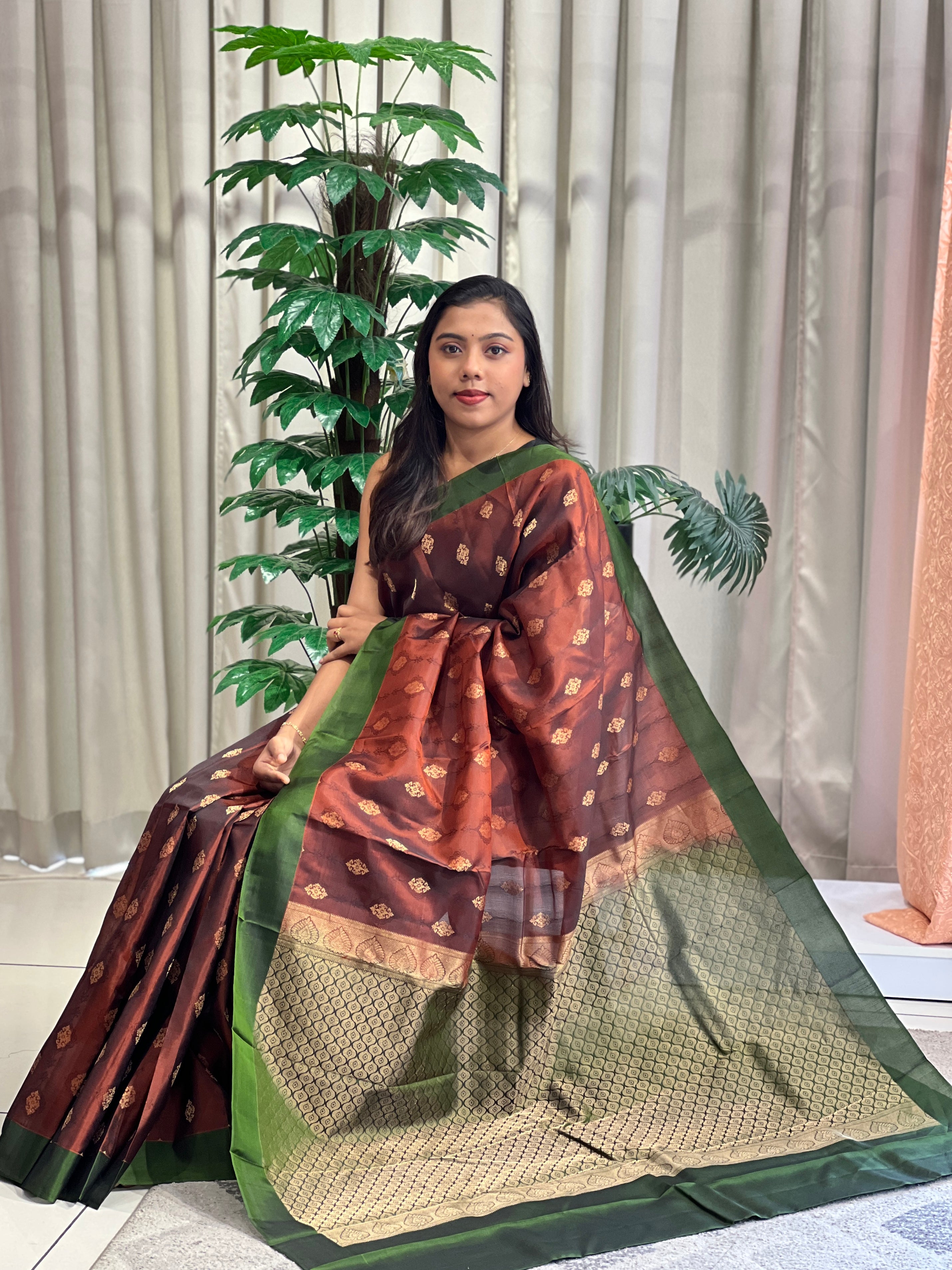 Floral Buta Woven Soft Silk Saree | KTS214