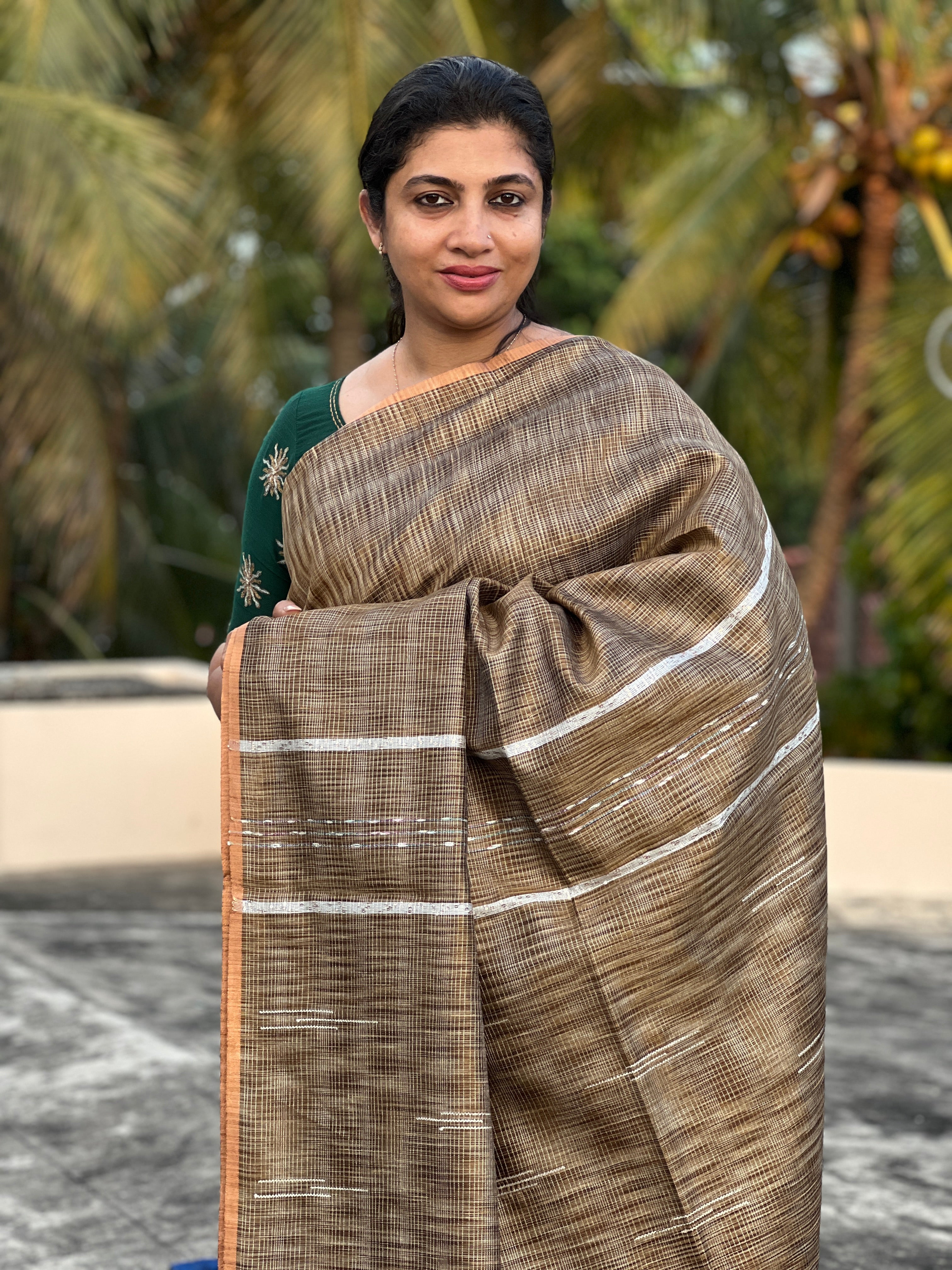 White kantha Weaving Pattern Semi Silk Saree | MRD312