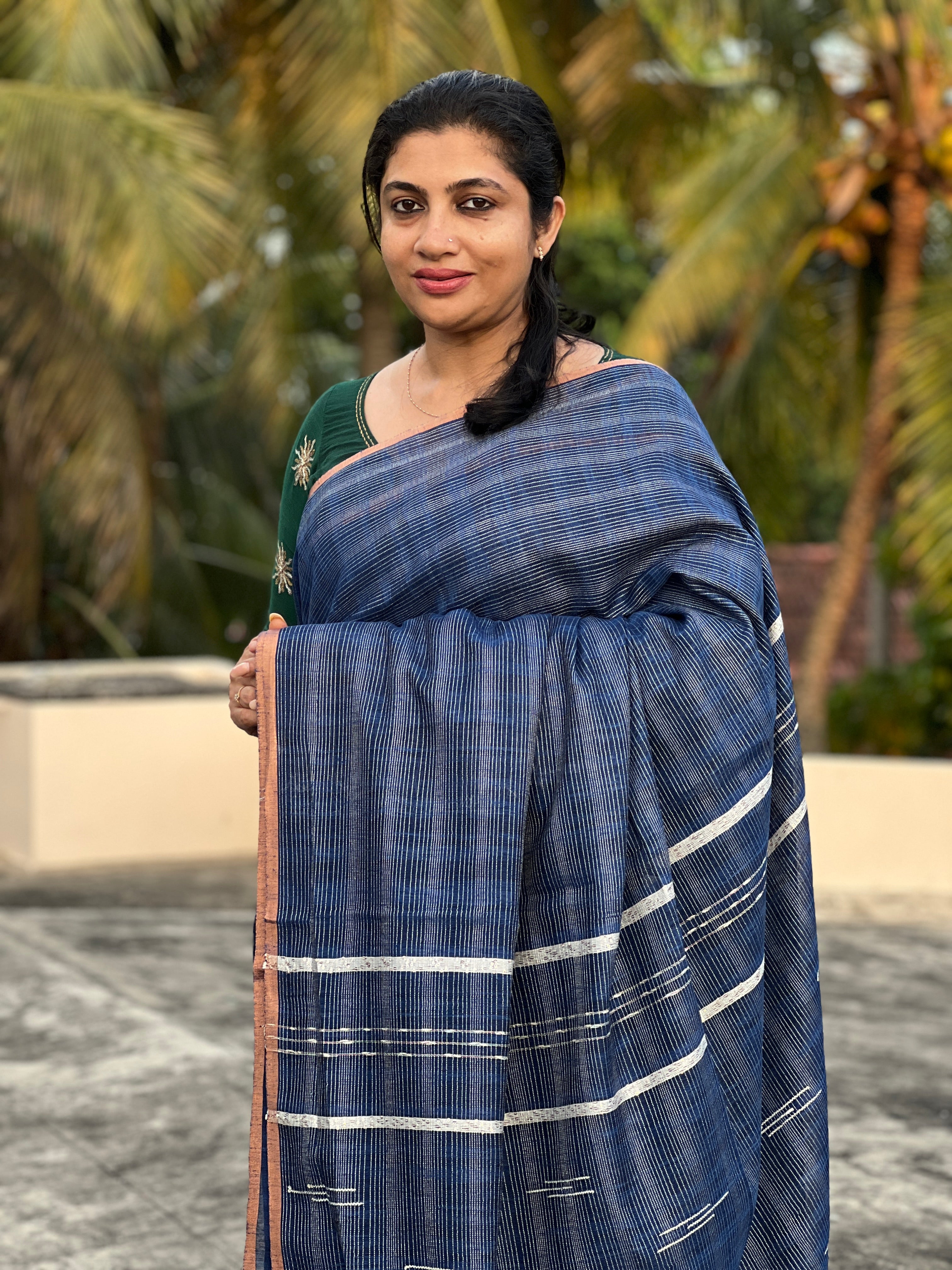 White kantha Weaving Pattern Semi Silk Saree | MRD312
