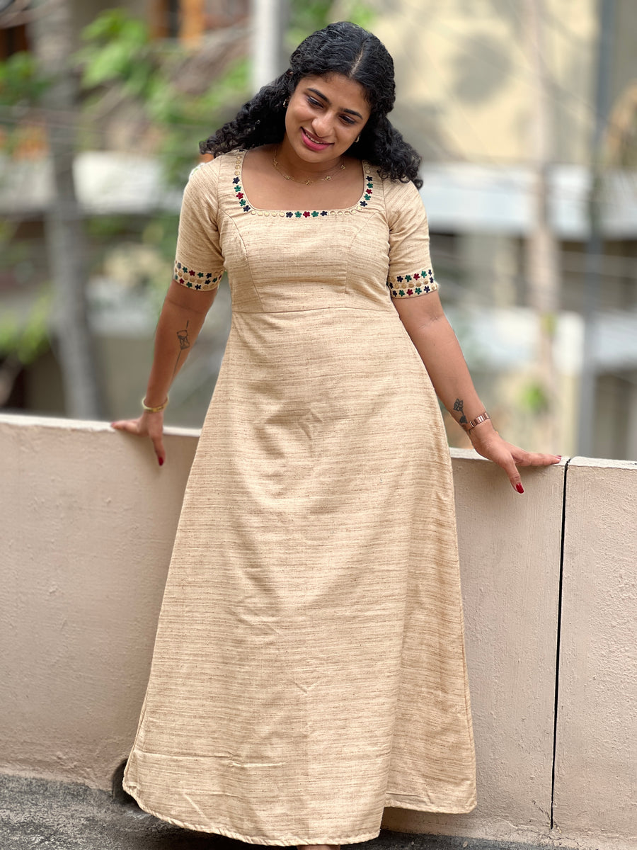 Machine Embroidered Raw Cotton Kurta Material Dn564