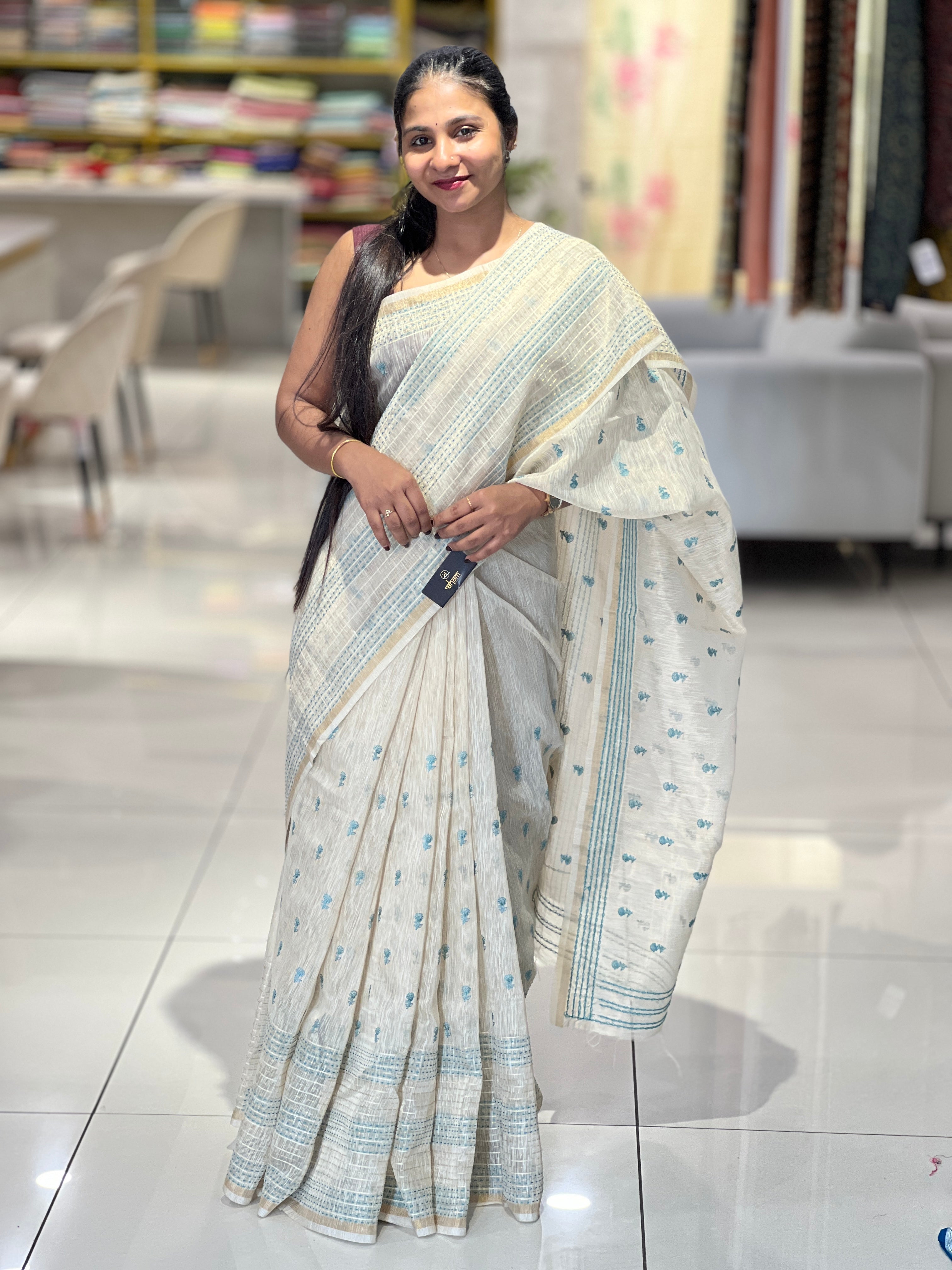 Machine Embroidery Detailed Tissue Saree | SSN306