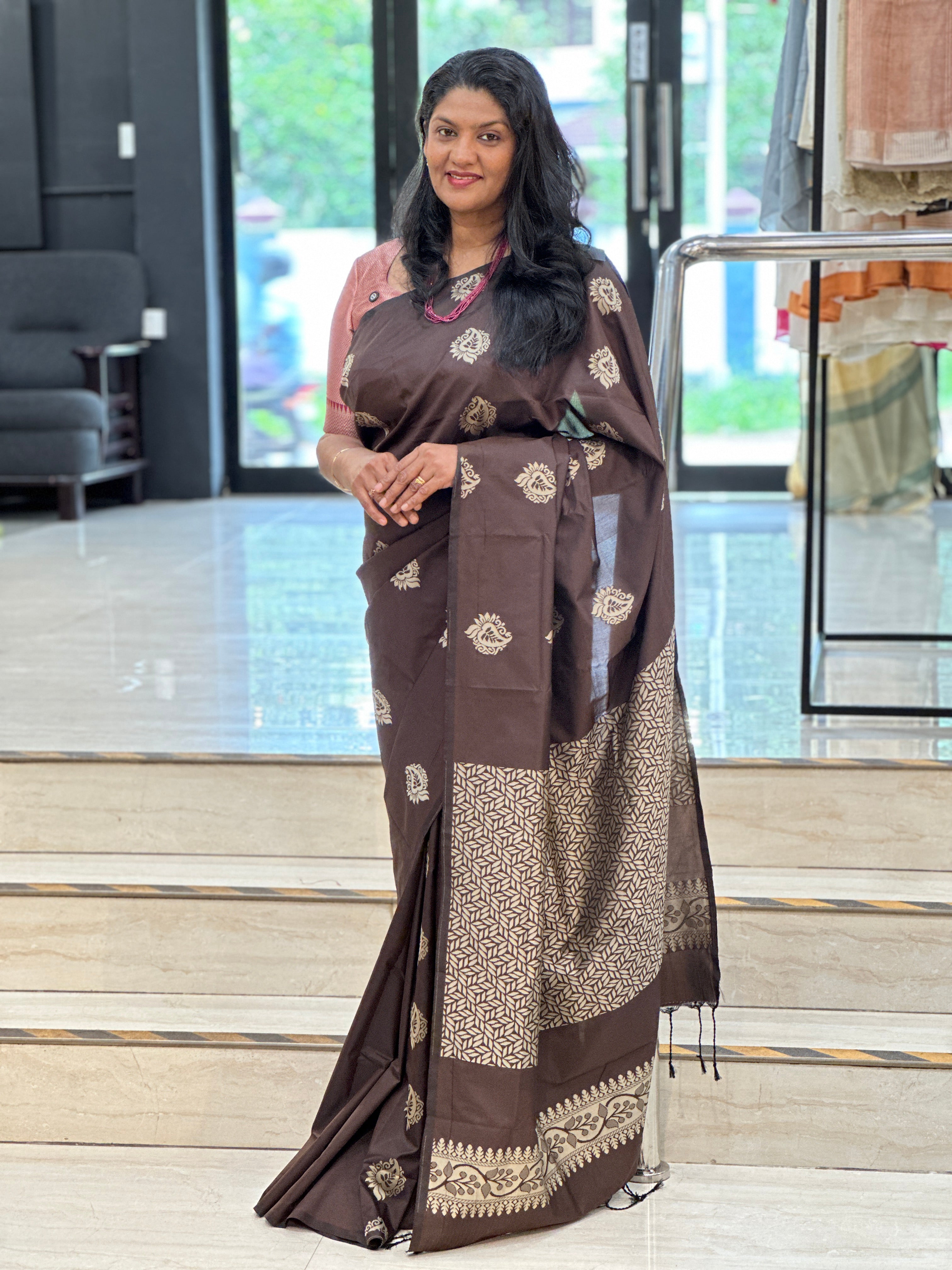 Thread Woven Pattern Semi Soft Silk Saree | RAT104